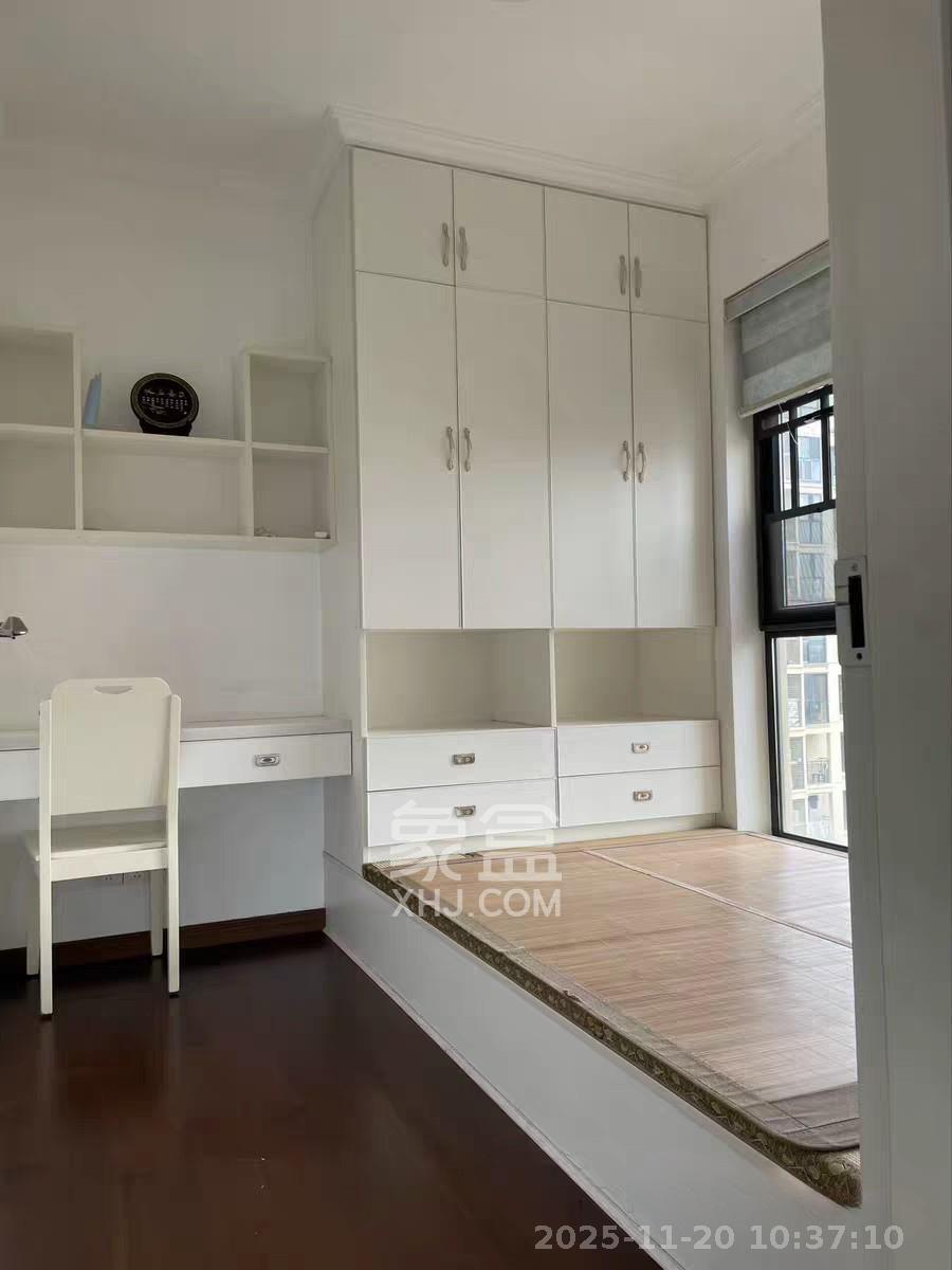 蓝光幸福满庭 3室2厅1卫 2200.0元/月 蓝光幸福满庭 3室2厅1卫 2200.0元/月室内图