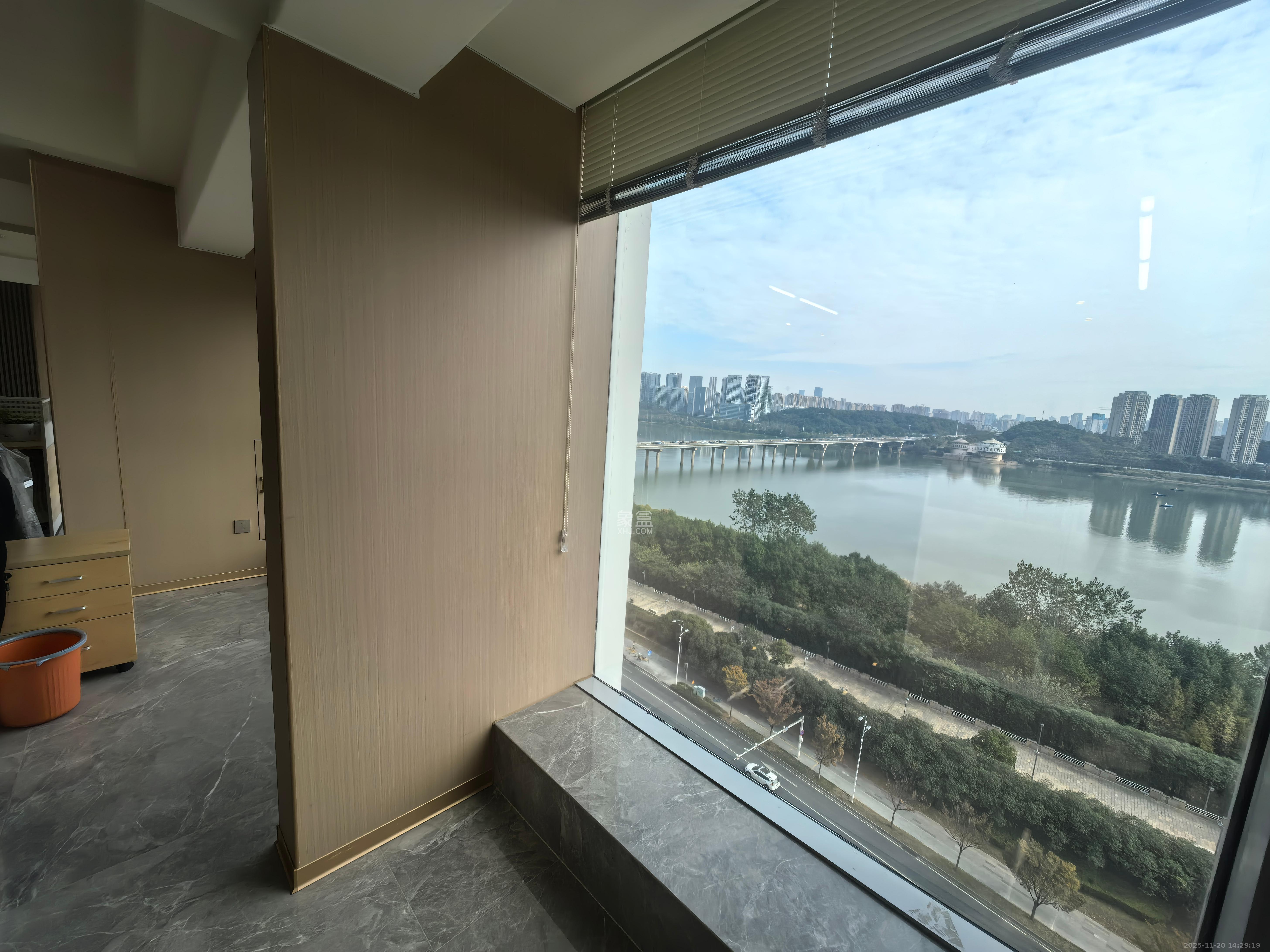 兰亭湾畔  1室0厅0卫    9000.0元/月室内图