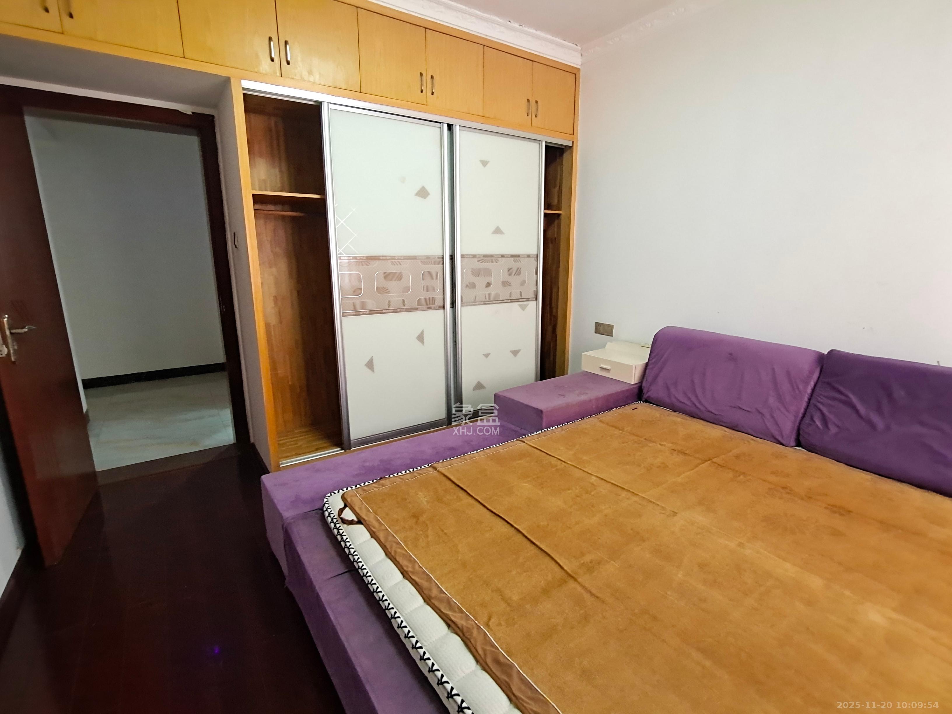 新城国际花都 3室2厅1卫 1500.0元/月 新城国际花都 3室2厅1卫 1500.0元/月室内图