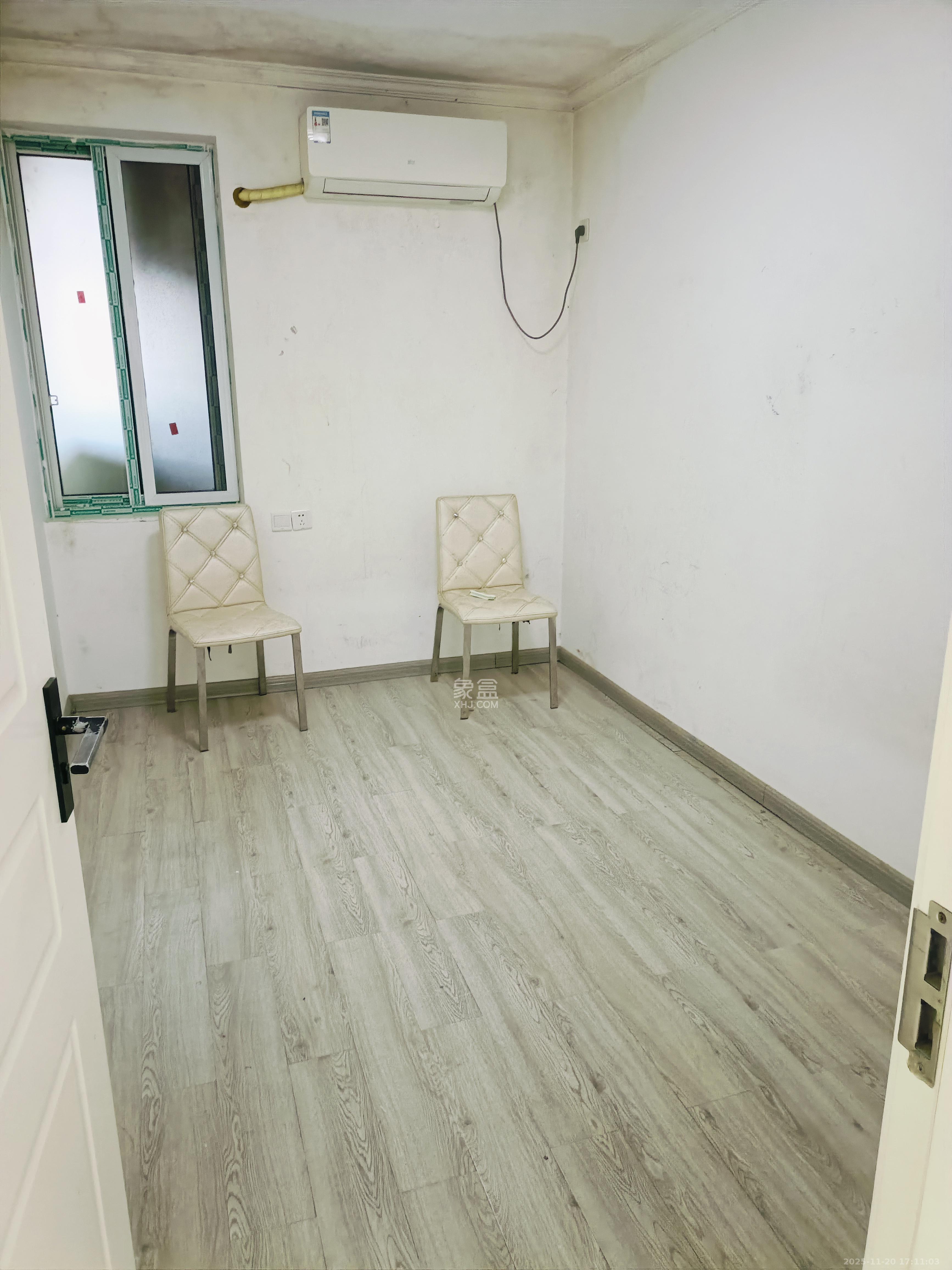 福乐凯公寓  3室2厅2卫    3800.0元/月室内图