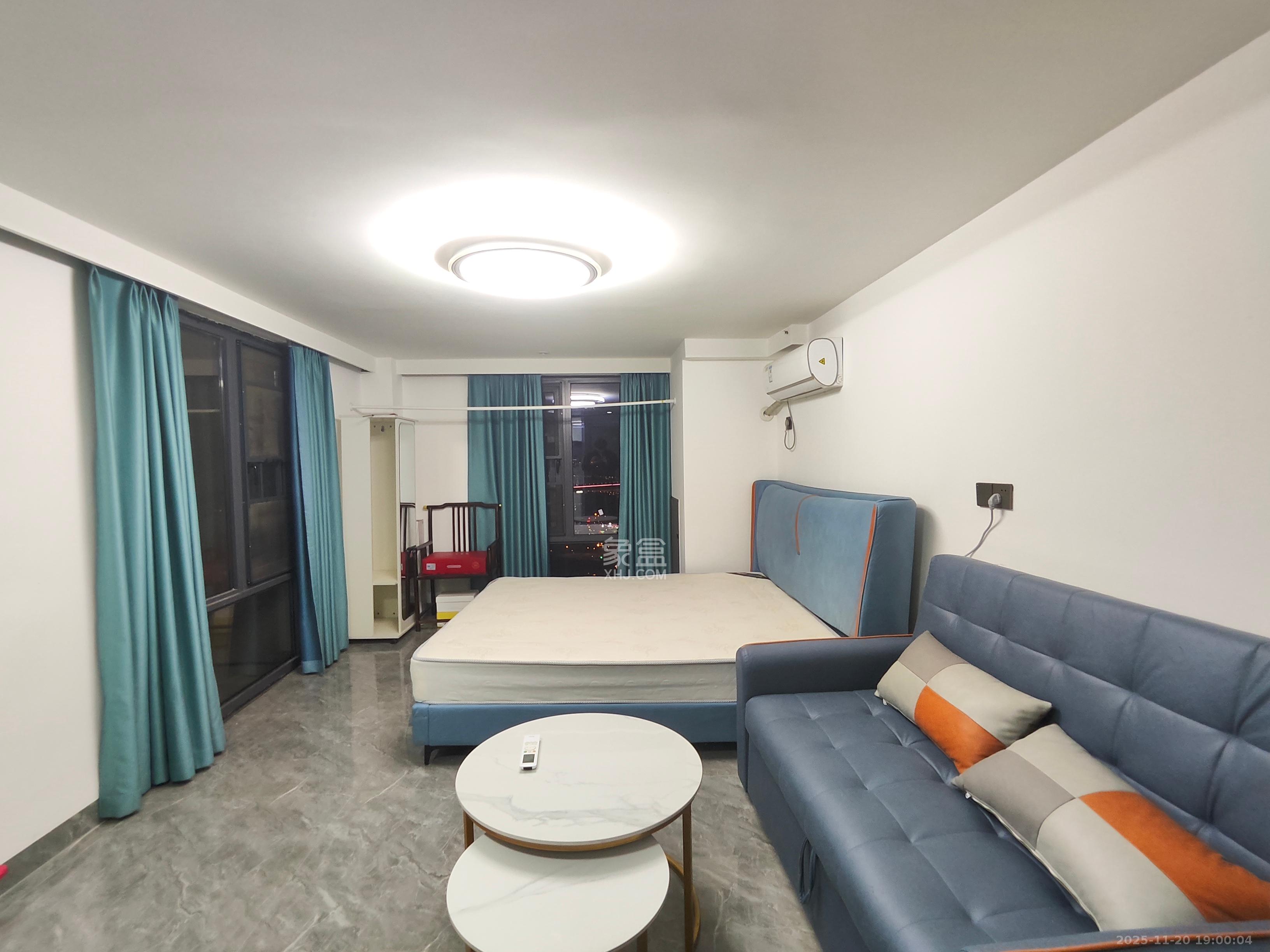 启迪协信中心  1室0厅0卫    1800.0元/月室内图1