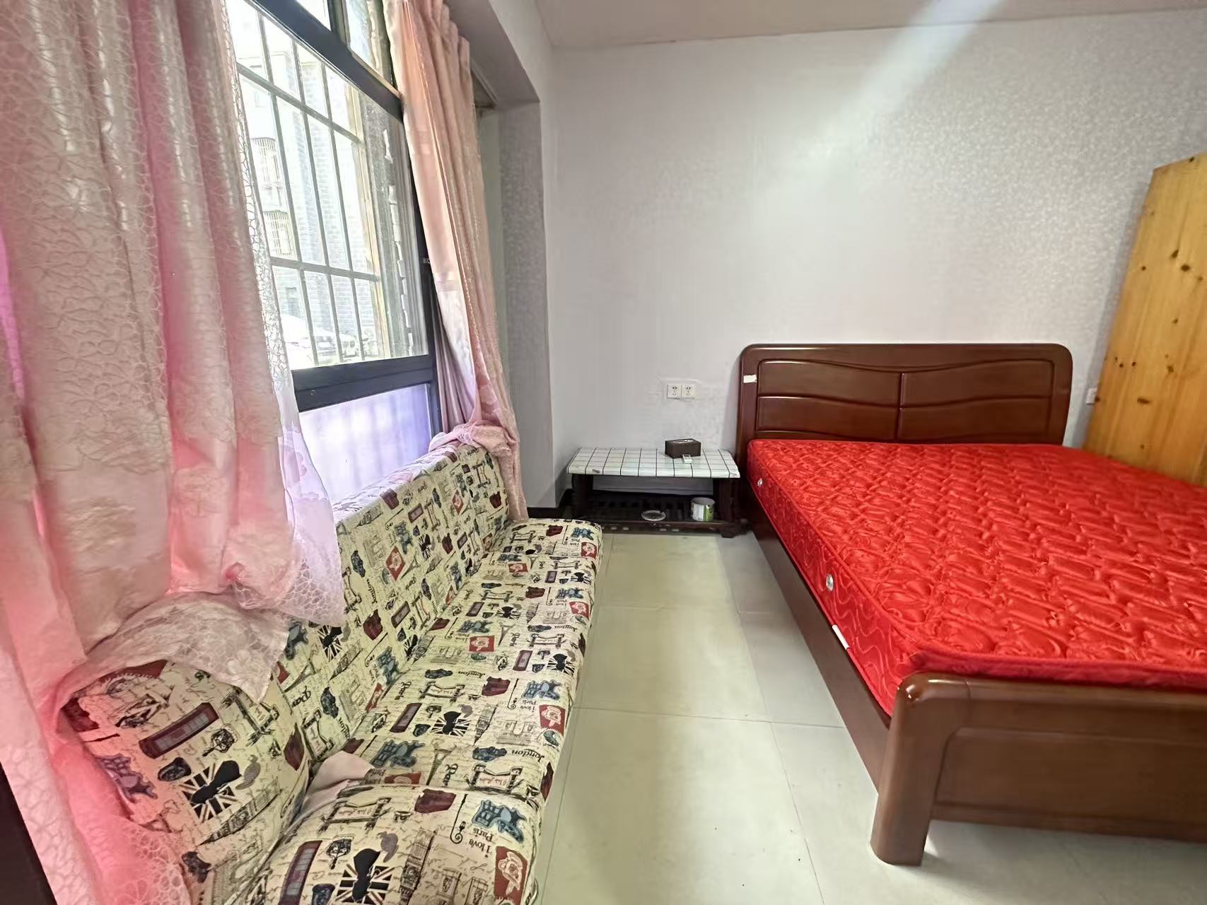 茶子山小区  1室1厅1卫    1200.0元/月户型图