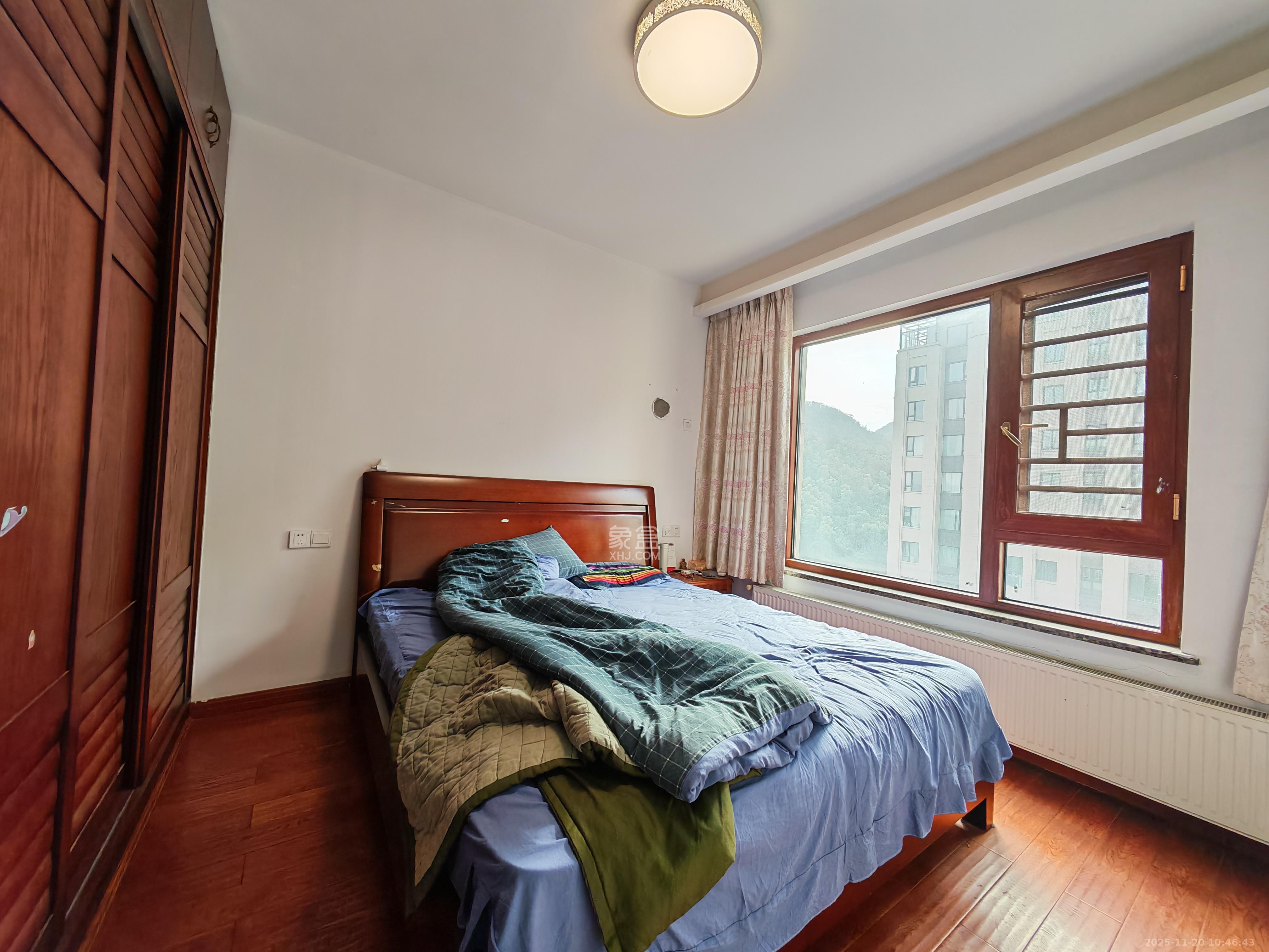 金茂梅溪湖  3室2厅2卫    3500.0元/月室内图