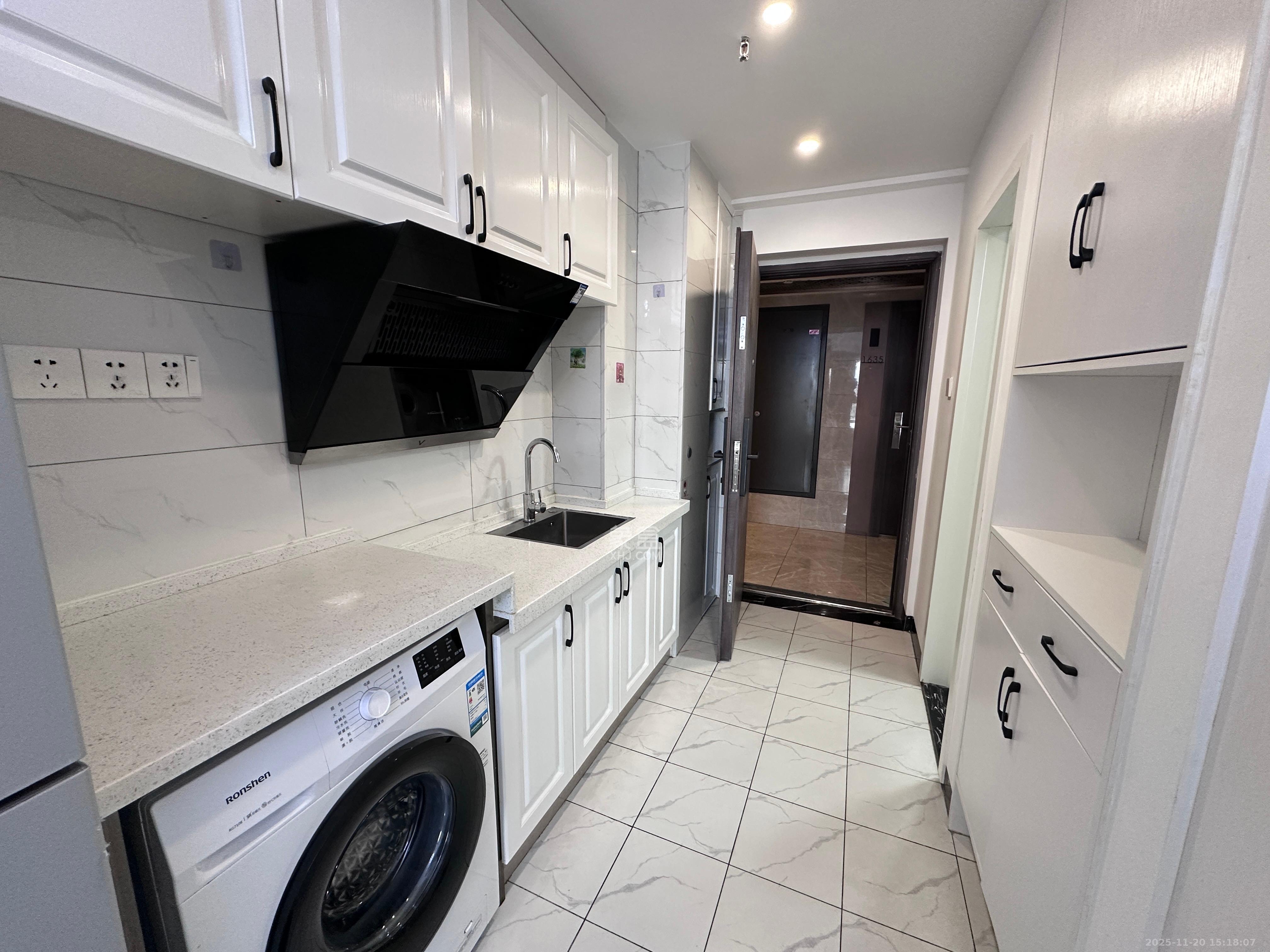 龙湖湘江星座（祺鑫星座公寓）  1室1厅1卫    1400.0元/月室内图