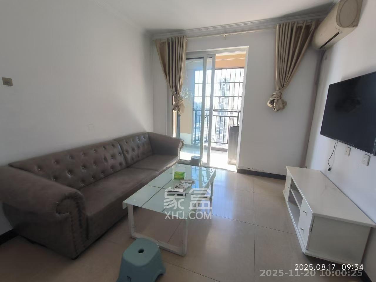 荣盛花语城 3室2厅1卫 1800.0元/月 荣盛花语城 3室2厅1卫 1800.0元/月室内图