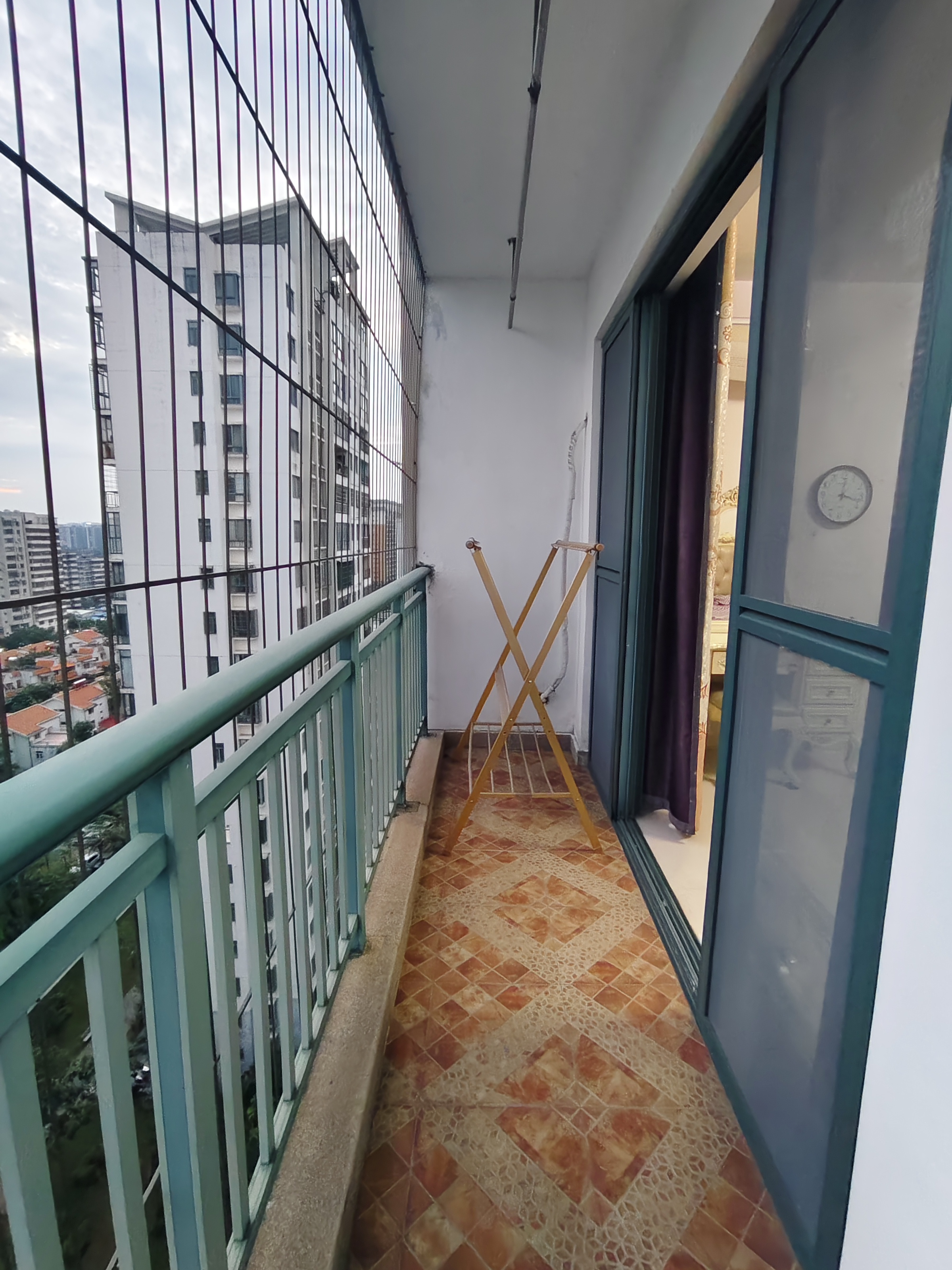 都市森林 5室2厅2卫 4500.0元/月 都市森林 5室2厅2卫 4500.0元/月室内图