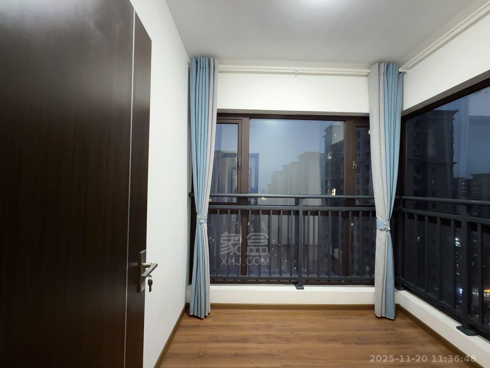 美的翰城  4室2厅2卫    2300.0元/月室内图