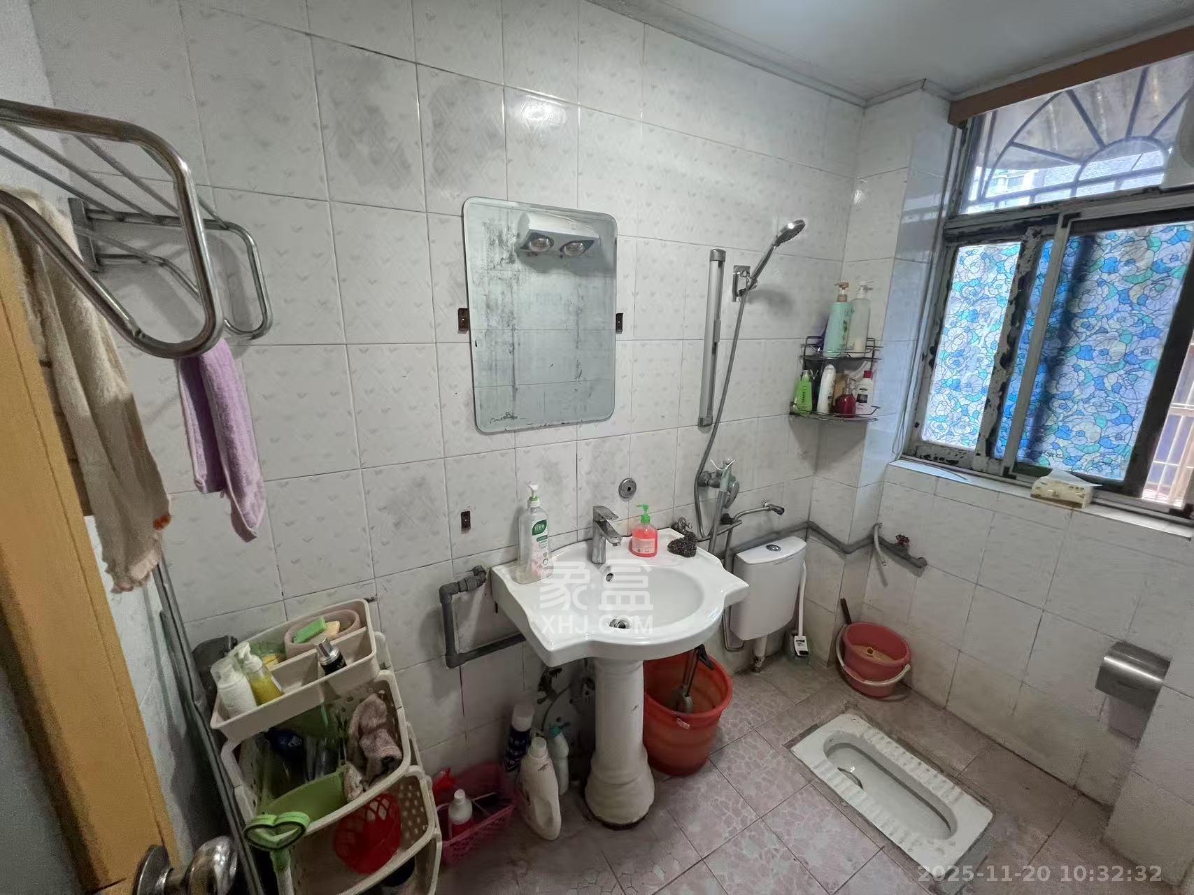 福乐凯公寓 3室2厅2卫 3000.0元/月 福乐凯公寓 3室2厅2卫 3000.0元/月室内图