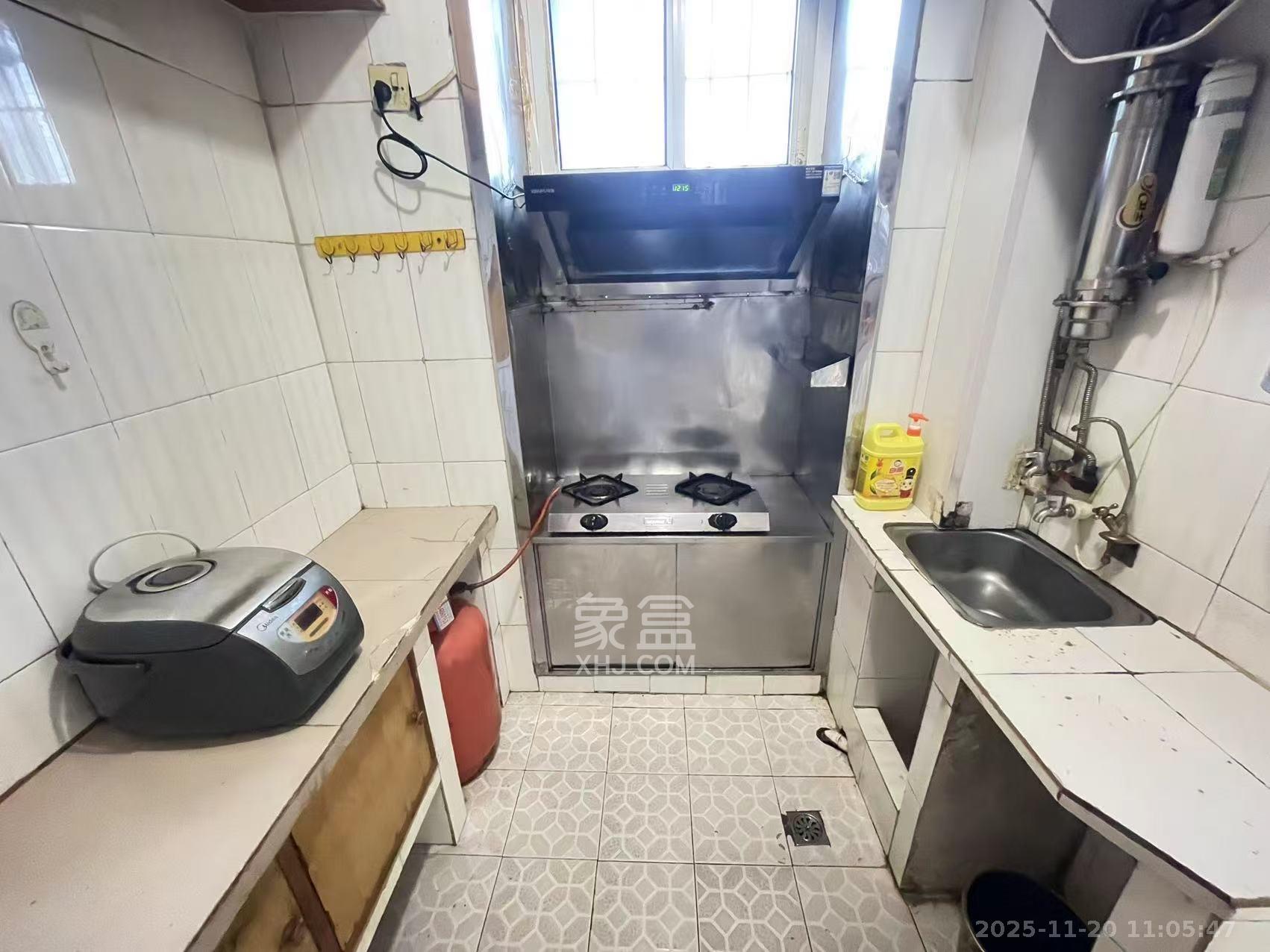 金汇小区  2室1厅1卫    1700.0元/月室内图