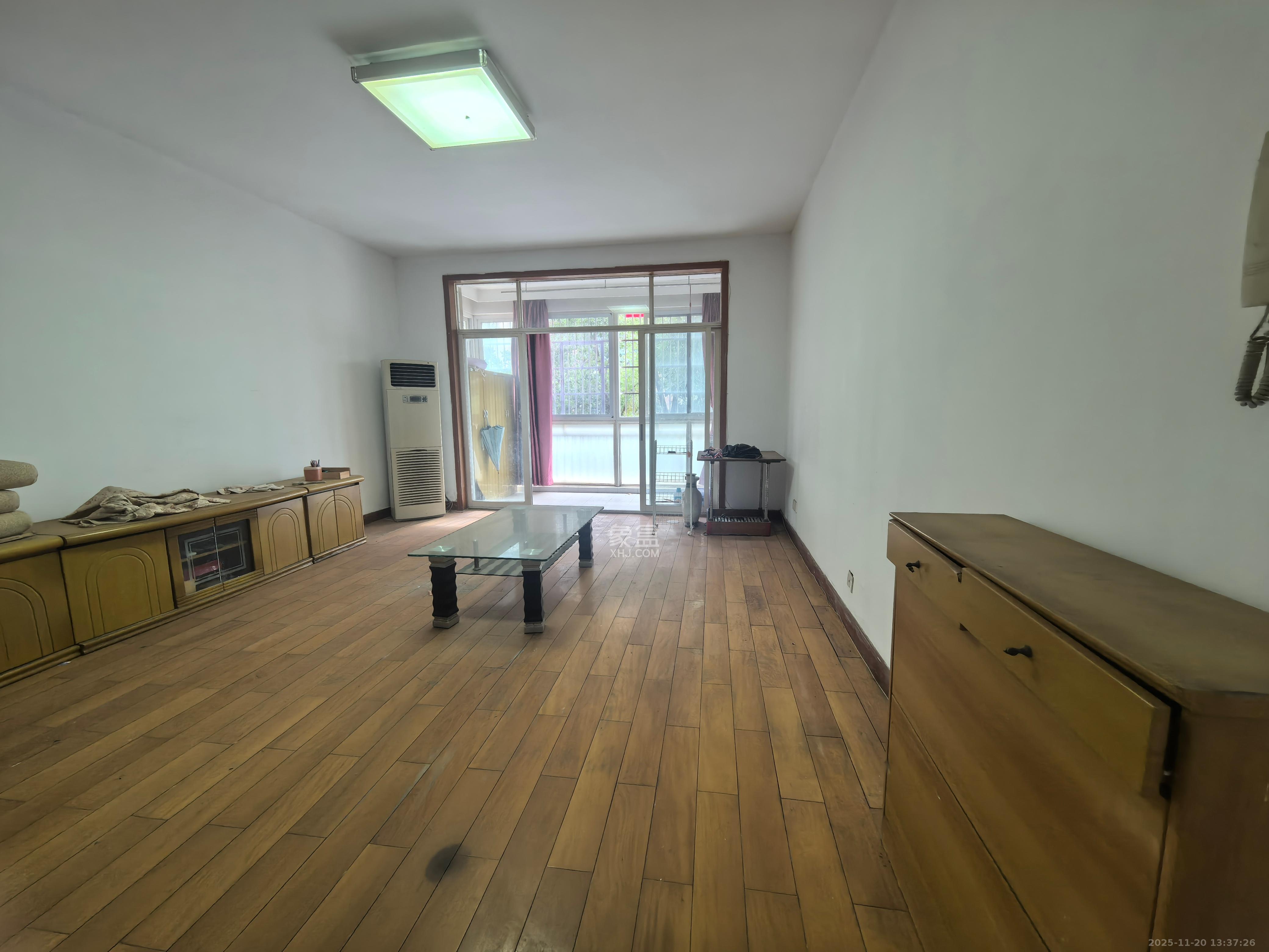 仁和雨花家园  3室2厅1卫    2000.0元/月