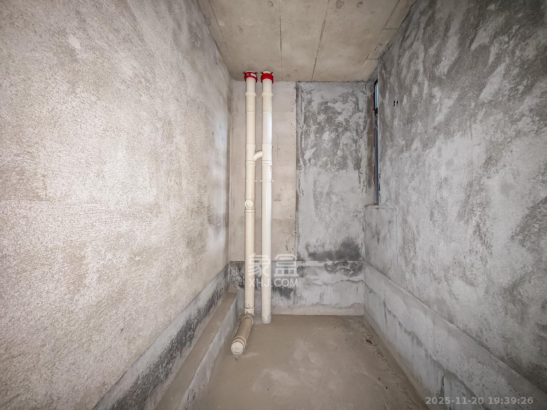 广泽上苑  3室1厅2卫    85.0万卫生间