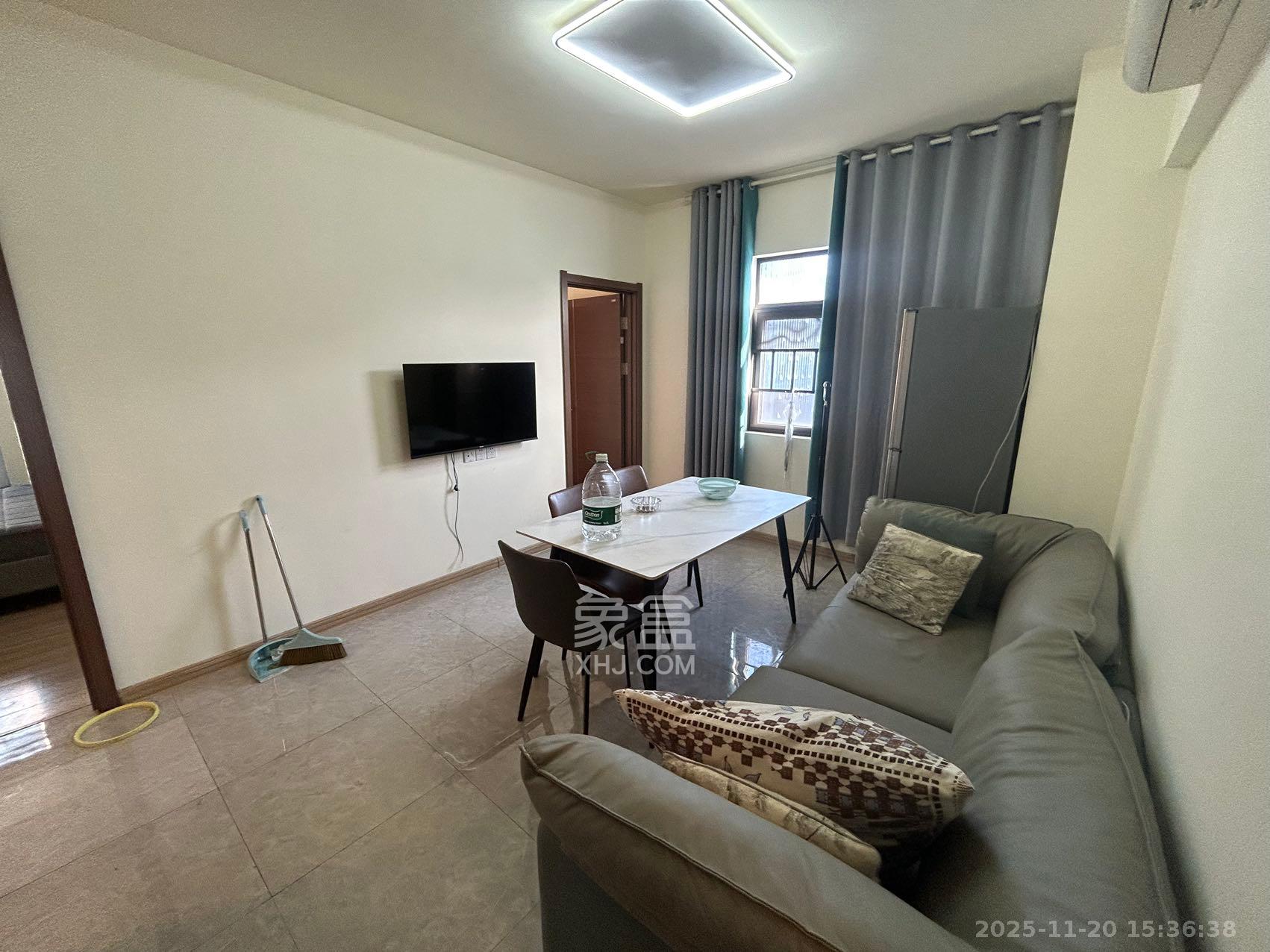 碧桂园印象  1室0厅0卫    2000.0元/月