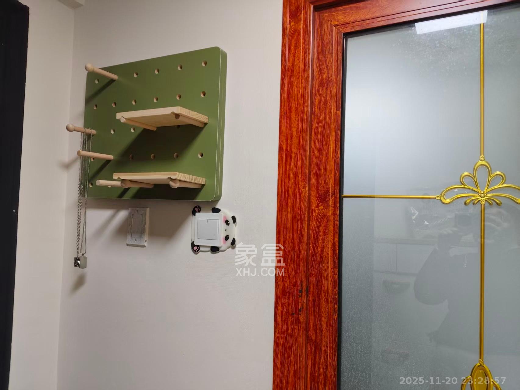 时代星城  1室1厅1卫    1300.0元/月室内图