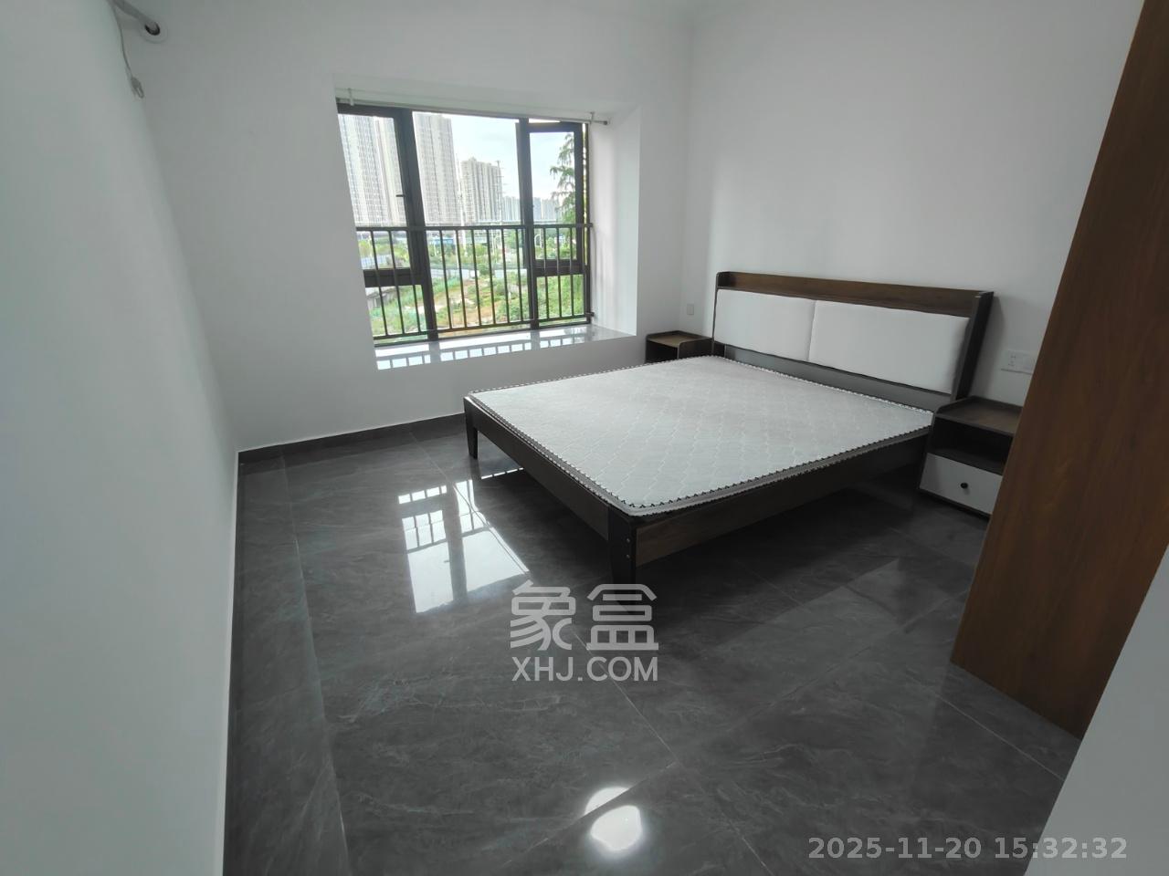 阳光城尚东湾悦江府  4室2厅2卫    3400.0元/月室内图