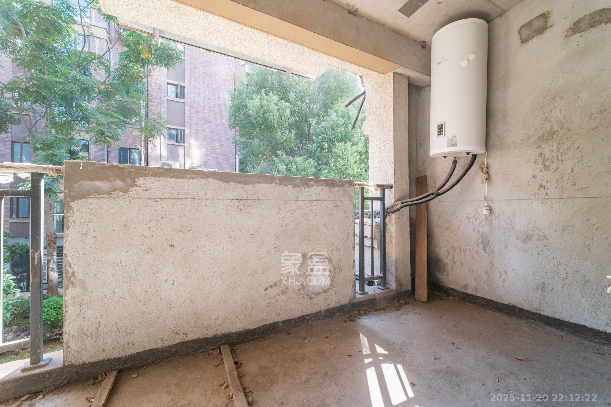 星湖湾二期洋房 4室2厅2卫 125.0万 星湖湾二期洋房 4室2厅2卫 125.0万其他