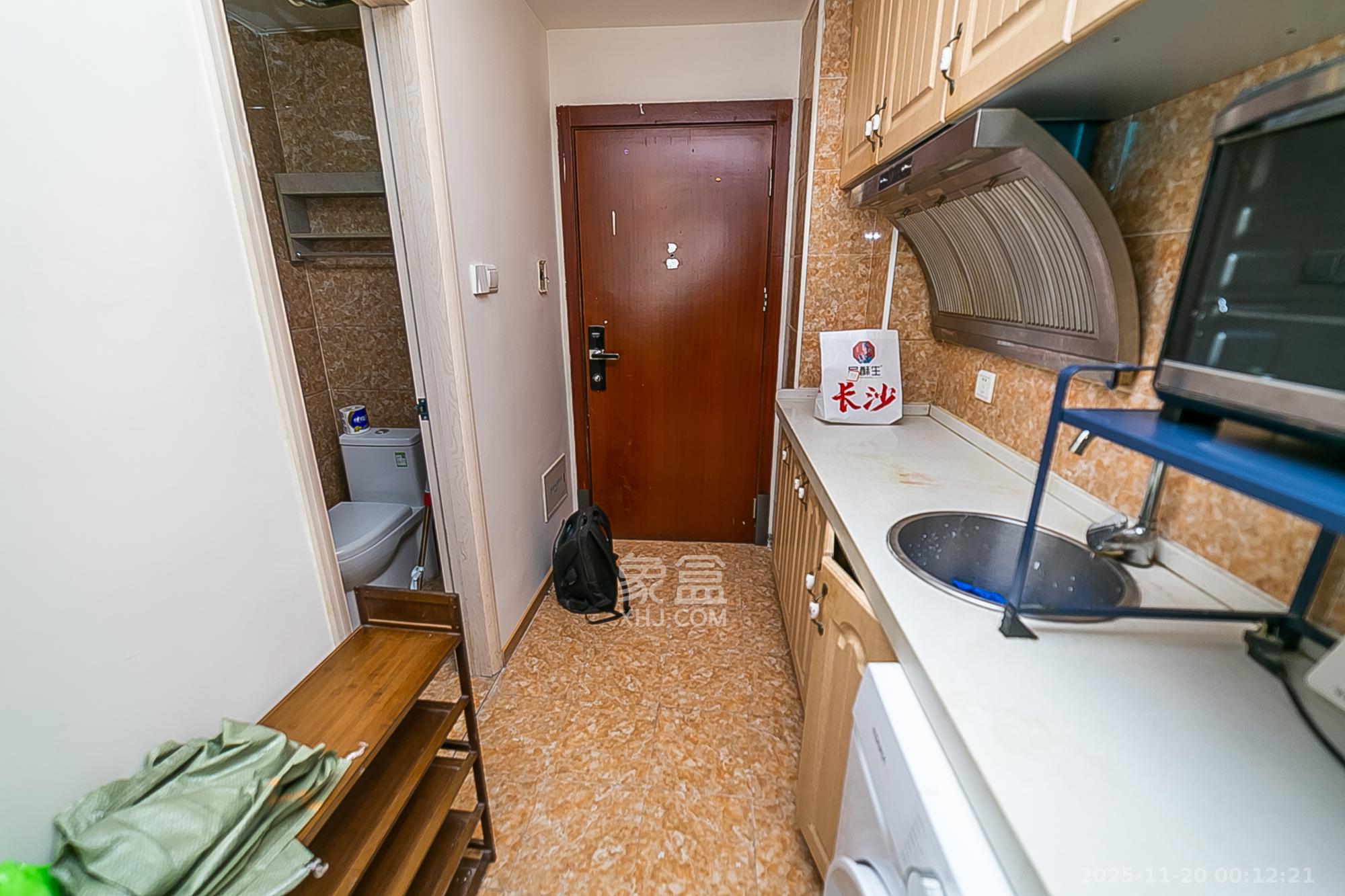 东怡外国(南湖一号) 1室1厅1卫 35.88万 东怡外国(南湖一号) 1室1厅1卫 35.88万其他