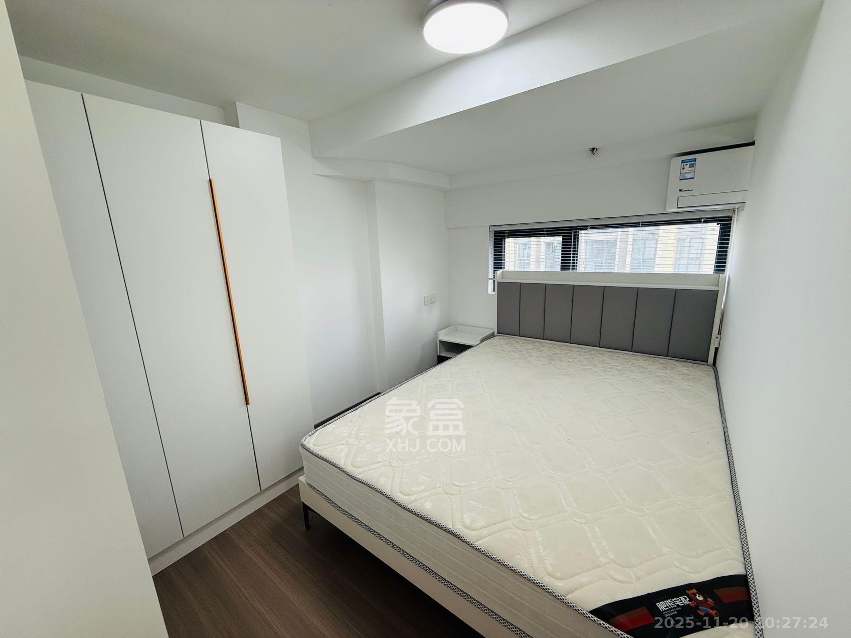 力高凤凰新天  2室1厅1卫    2400.0元/月室内图