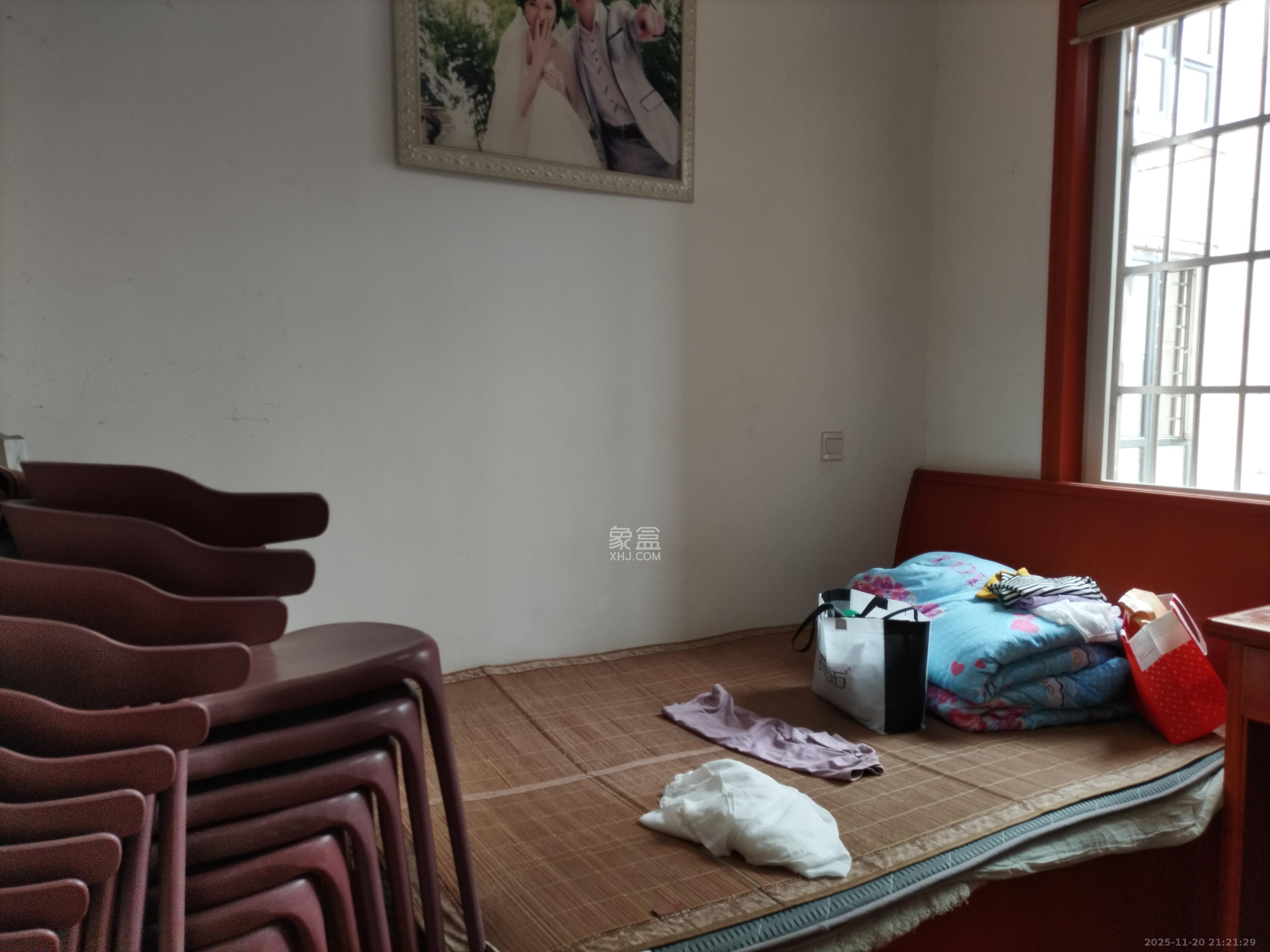 佳天名苑  3室1厅2卫    1800.0元/月室内图