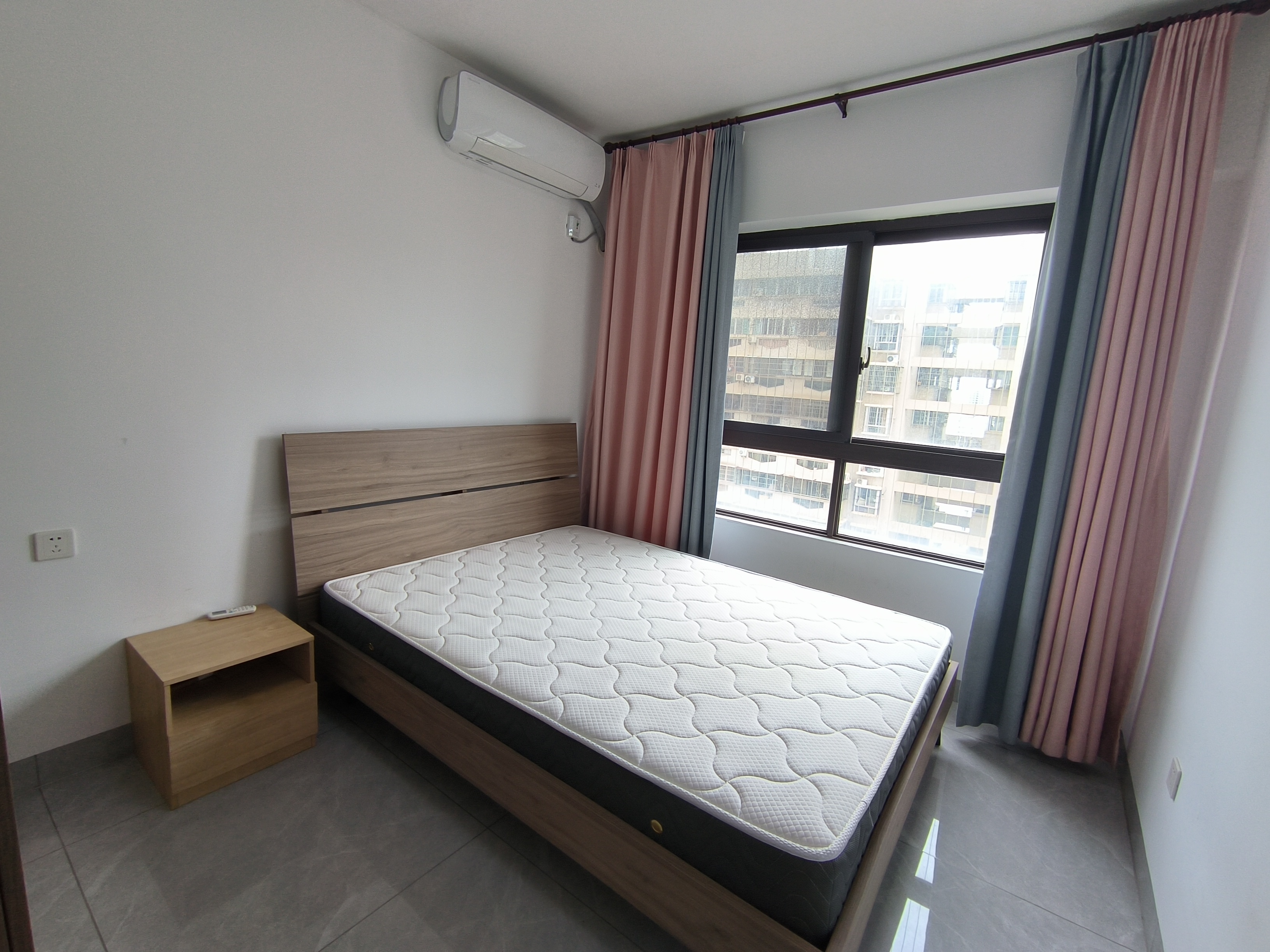 绿地海德公馆  4室2厅2卫    4600.0元/月室内图