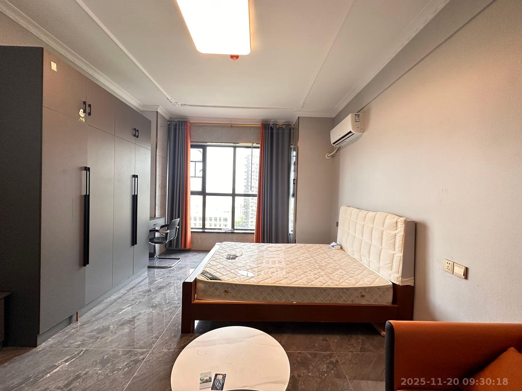 中南国际眼镜城(中伟商业中心) 1室0厅0卫 1350.0元/月 中南国际眼镜城(中伟商业中心) 1室0厅0卫 1350.0元/月室内图