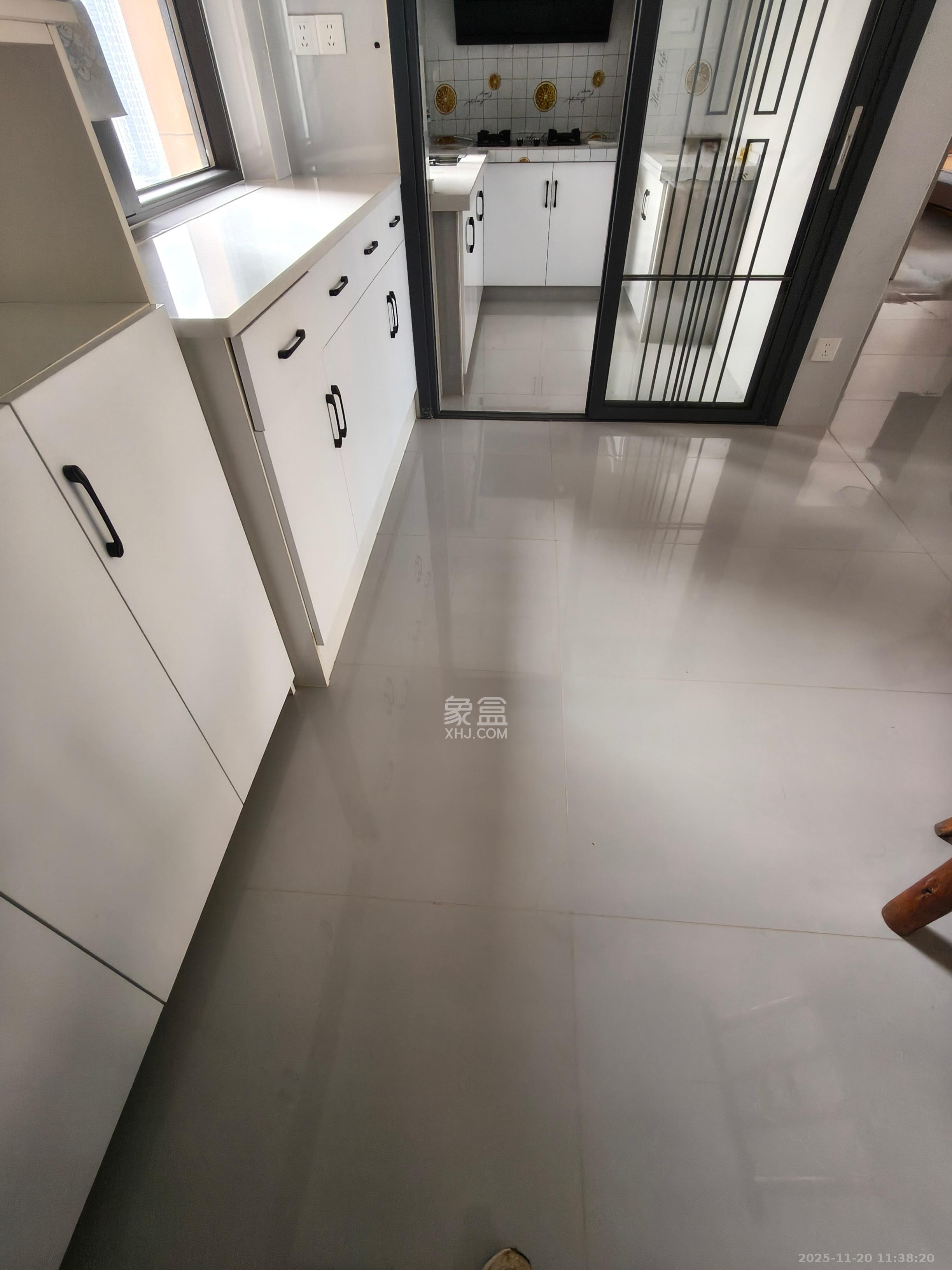 和景家园一期  2室2厅1卫    1800.0元/月室内图