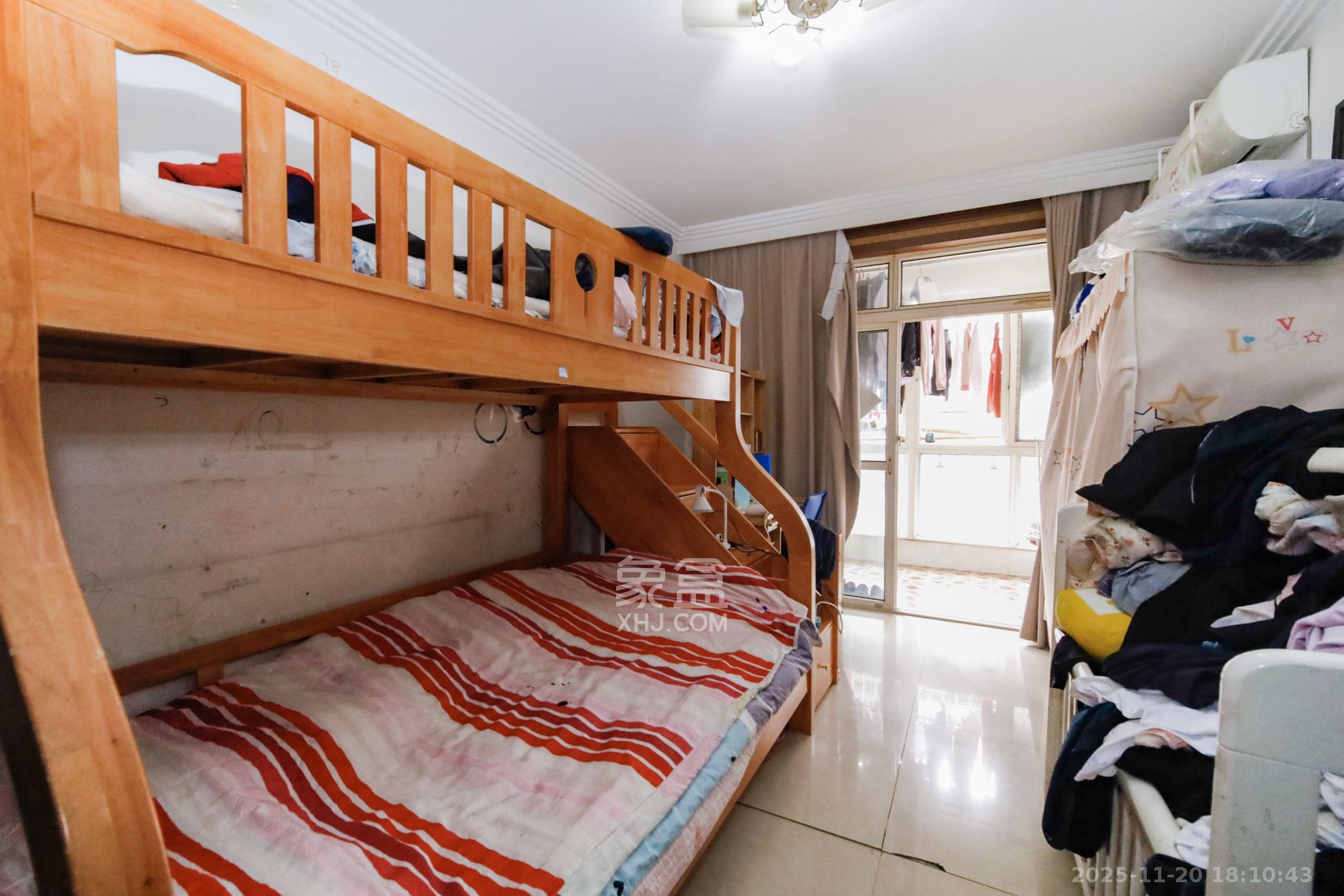 融城花苑  1室0厅0卫    42.8万卧室