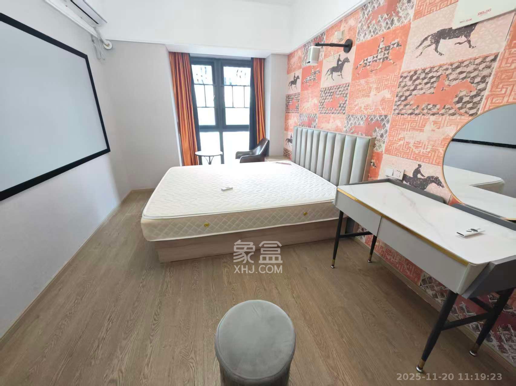 长沙檀府  1室1厅1卫    1800.0元/月