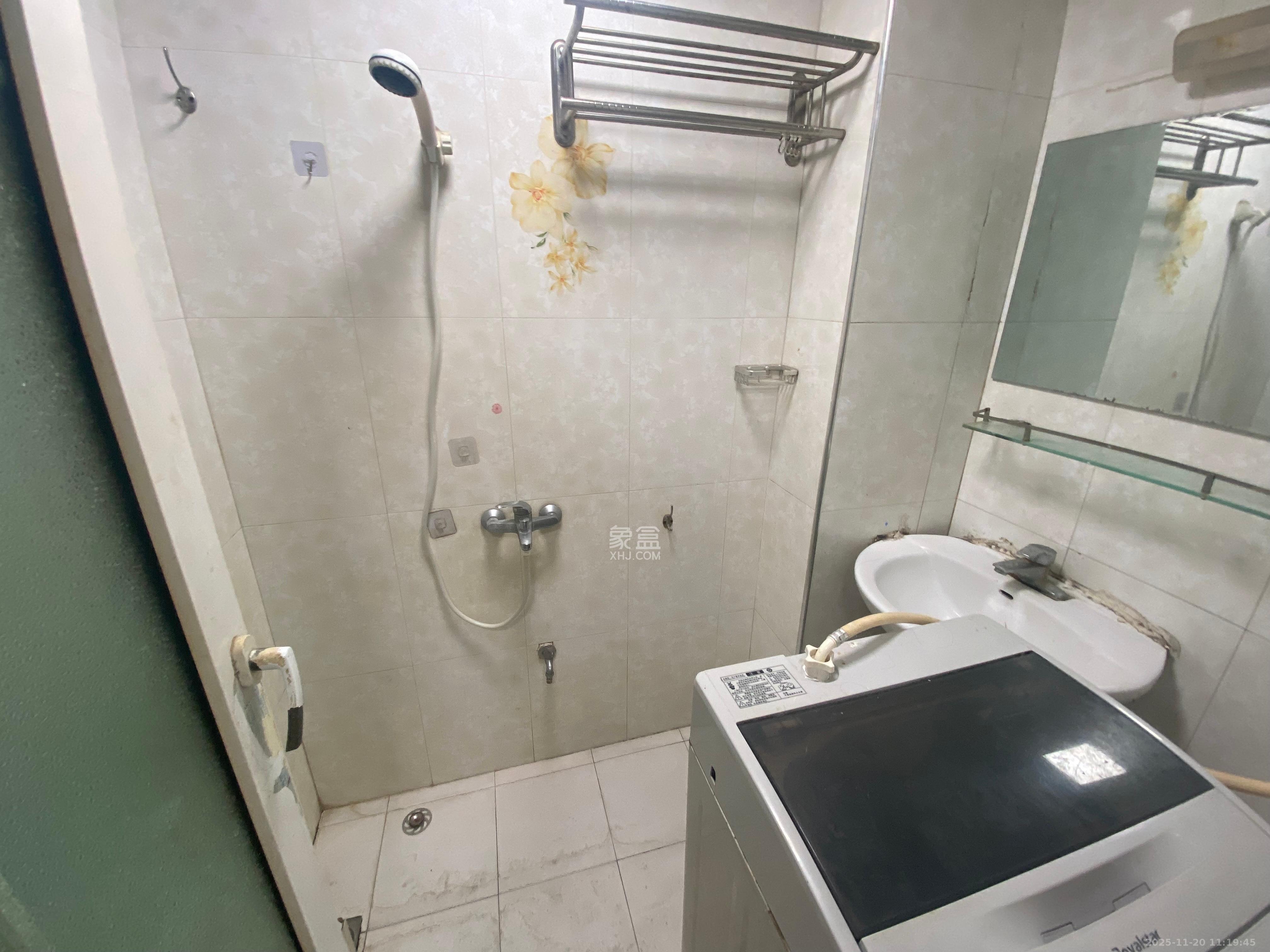 尚都花园城  1室1厅1卫    900.0元/月室内图