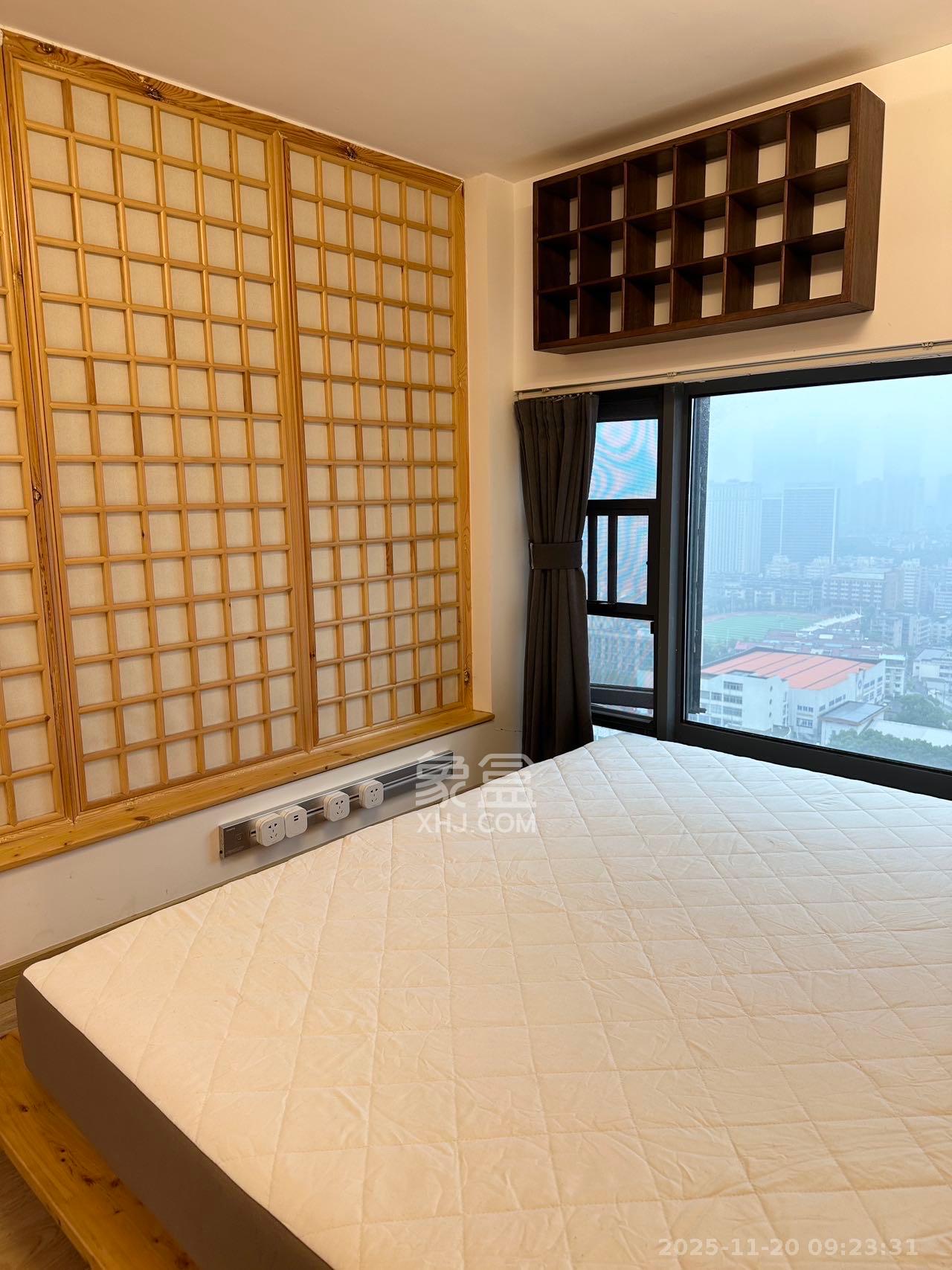 荣盛花语书苑  2室1厅2卫    2700.0元/月室内图