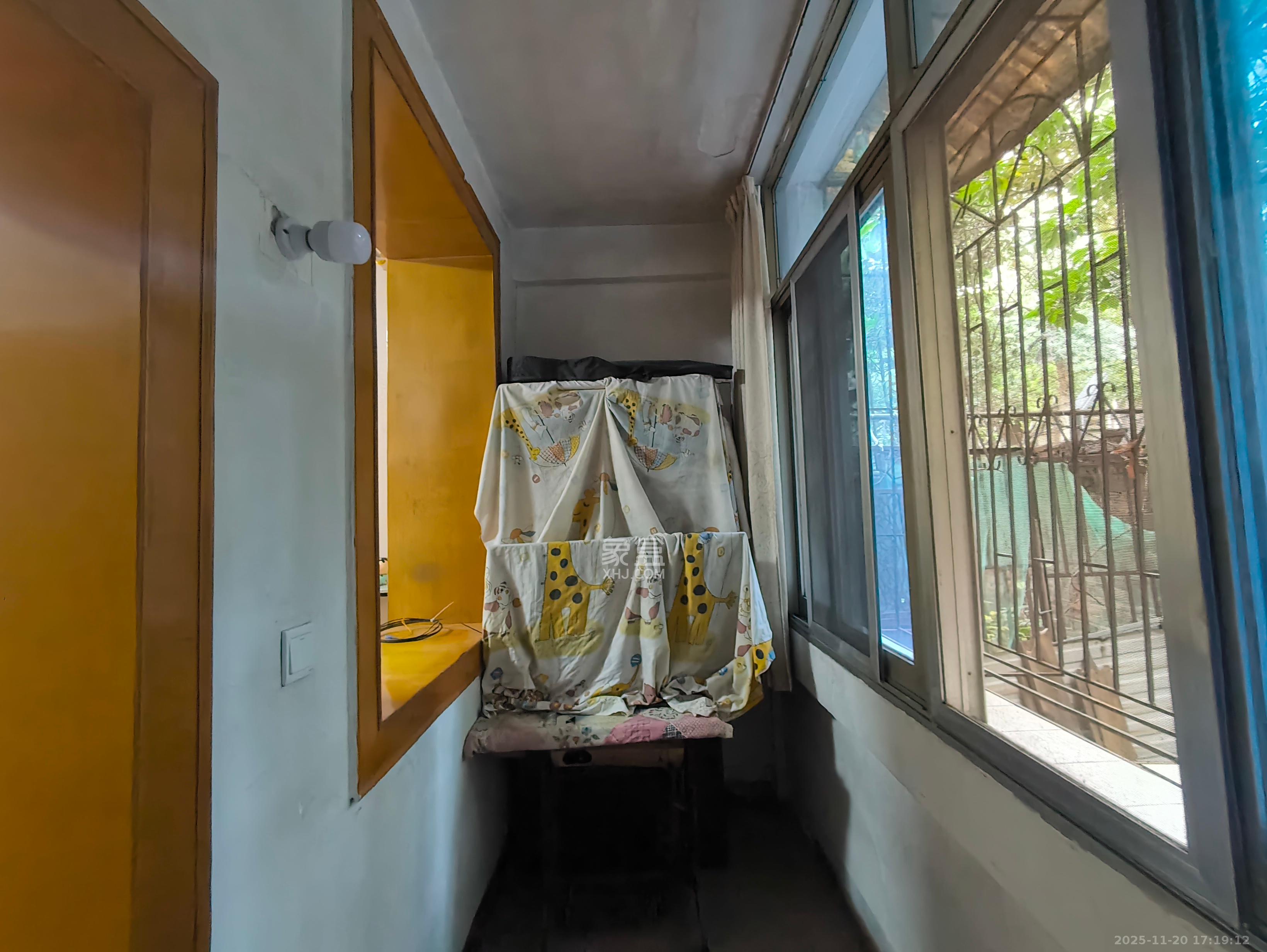 丝茅冲邮电四巷  2室1厅1卫    1200.0元/月室内图