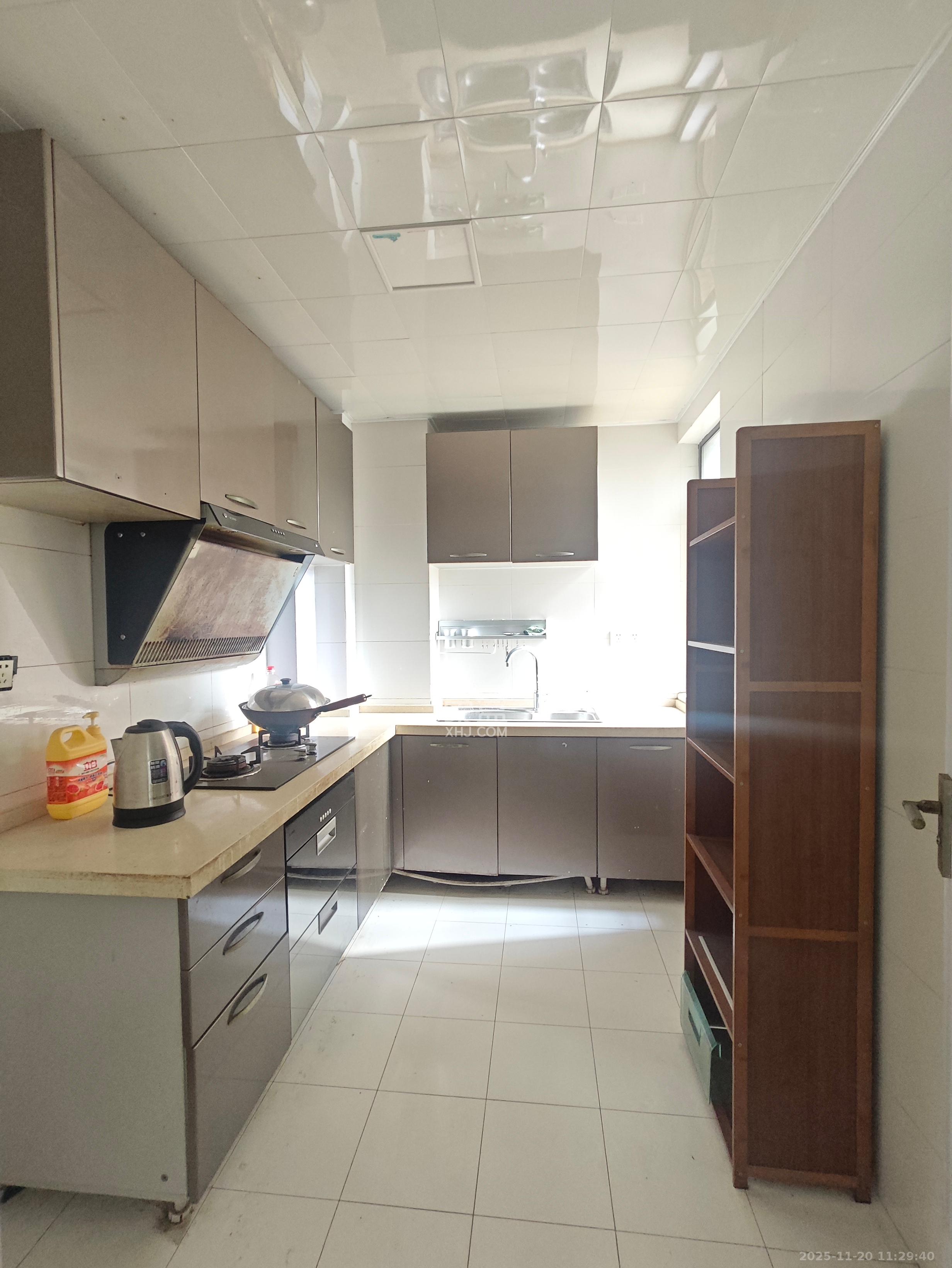 中国铁建国际城一期  2室2厅1卫    1400.0元/月室内图