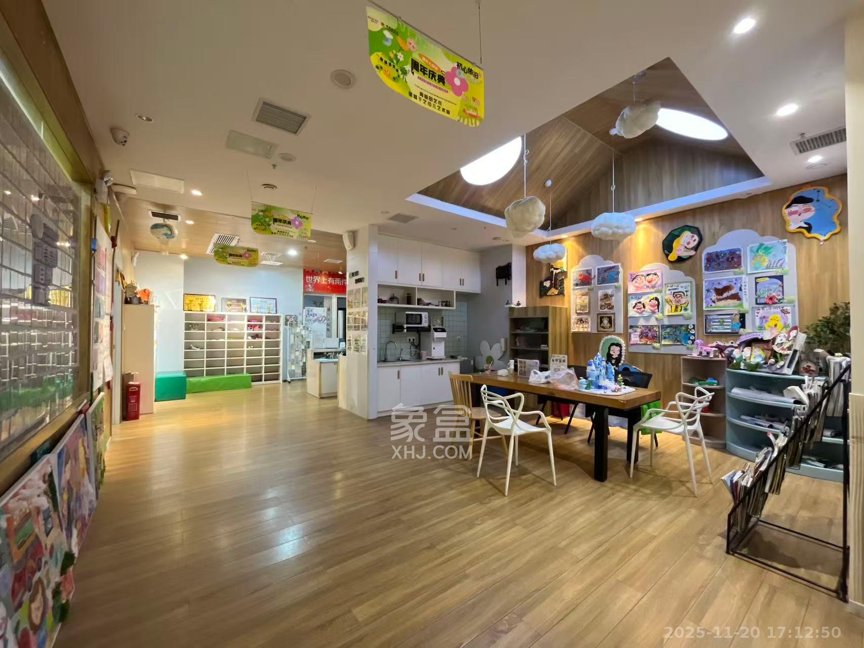 荣悦台   735.0㎡      25000.0元/月室内图