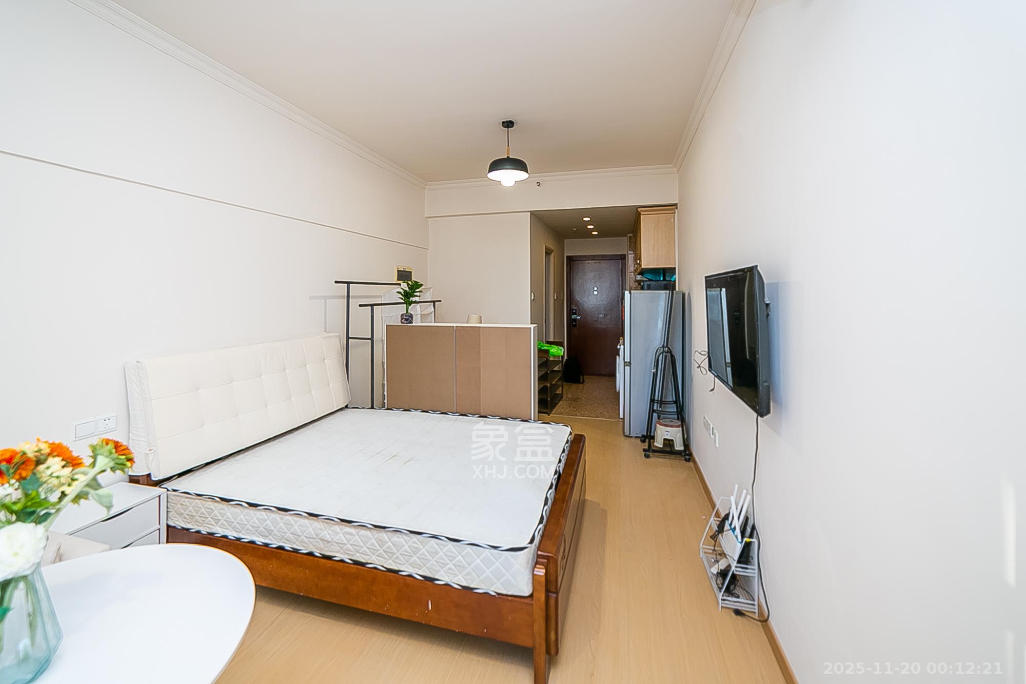 东怡外国(南湖一号) 1室1厅1卫 35.88万 东怡外国(南湖一号) 1室1厅1卫 35.88万卧室