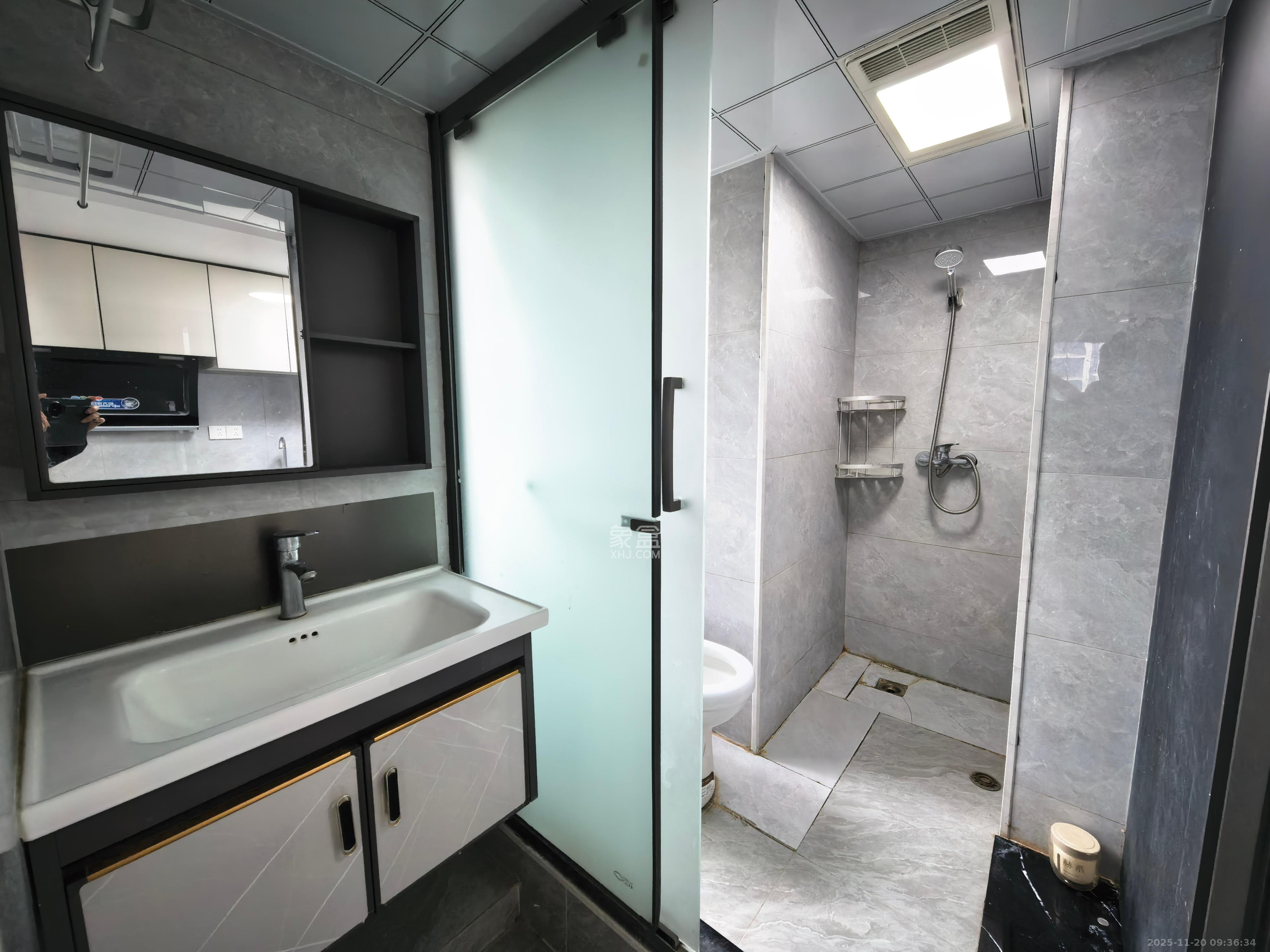 中海阅溪府 1室0厅0卫 2000.0元/月 中海阅溪府 1室0厅0卫 2000.0元/月室内图