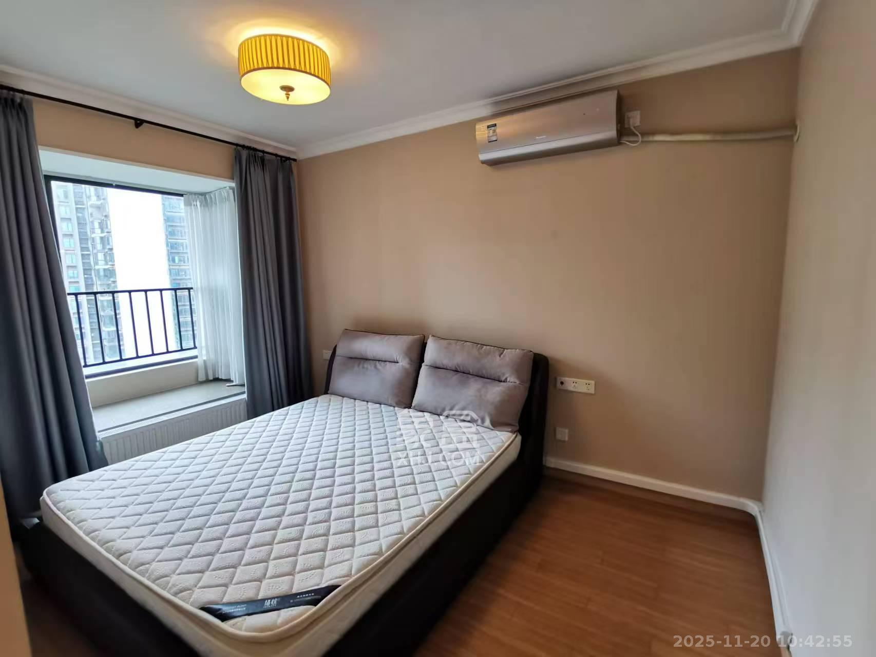 万科金域蓝湾 3室2厅2卫 3300.0元/月 万科金域蓝湾 3室2厅2卫 3300.0元/月室内图