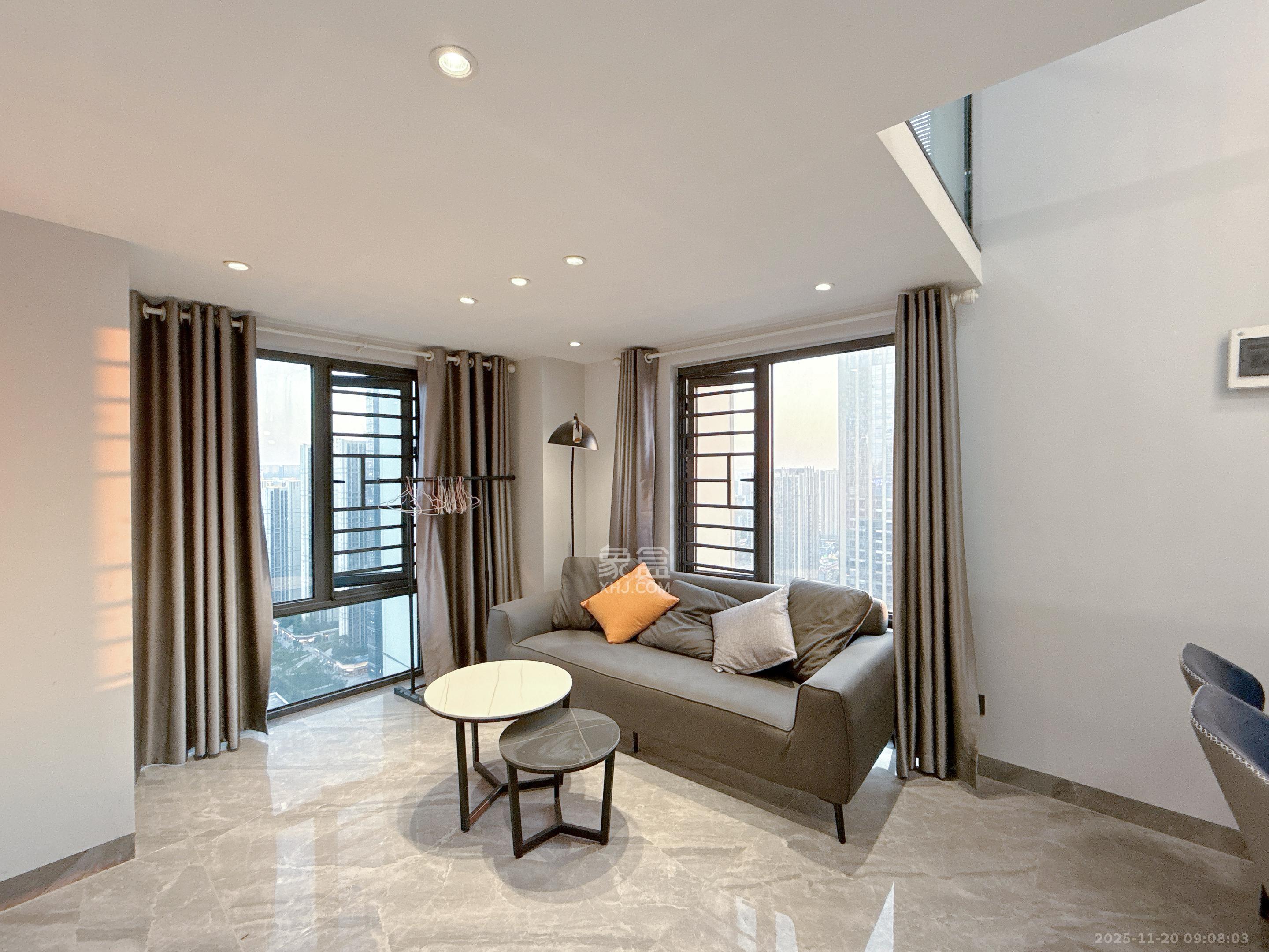 启迪协信中心  2室1厅1卫    2500.0元/月室内图