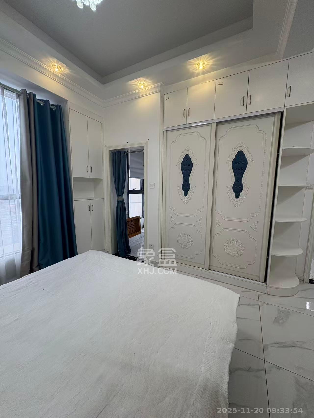 万坤图财富广场  1室1厅1卫    1700.0元/月室内图