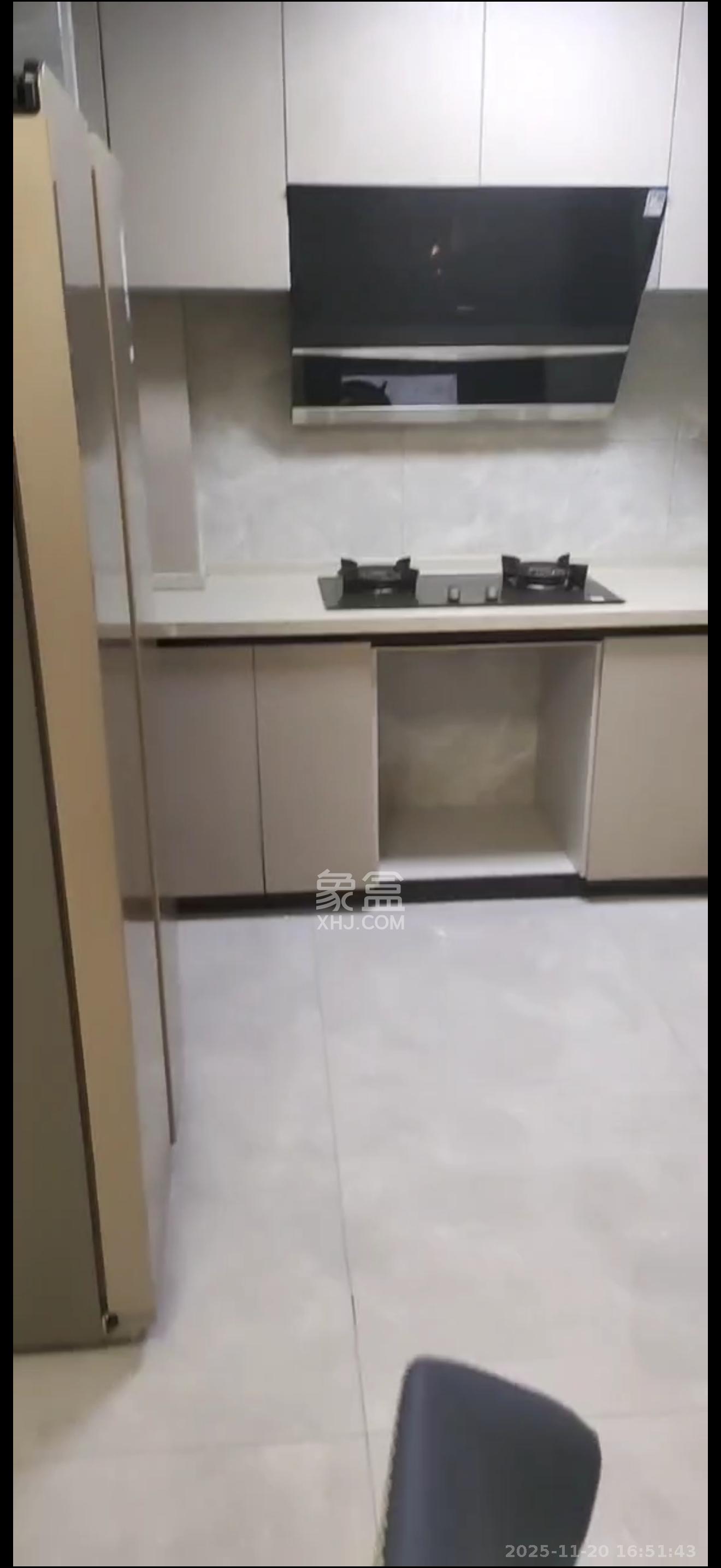 长房东旭国际 3室2厅2卫 2800.0元/月 长房东旭国际 3室2厅2卫 2800.0元/月室内图