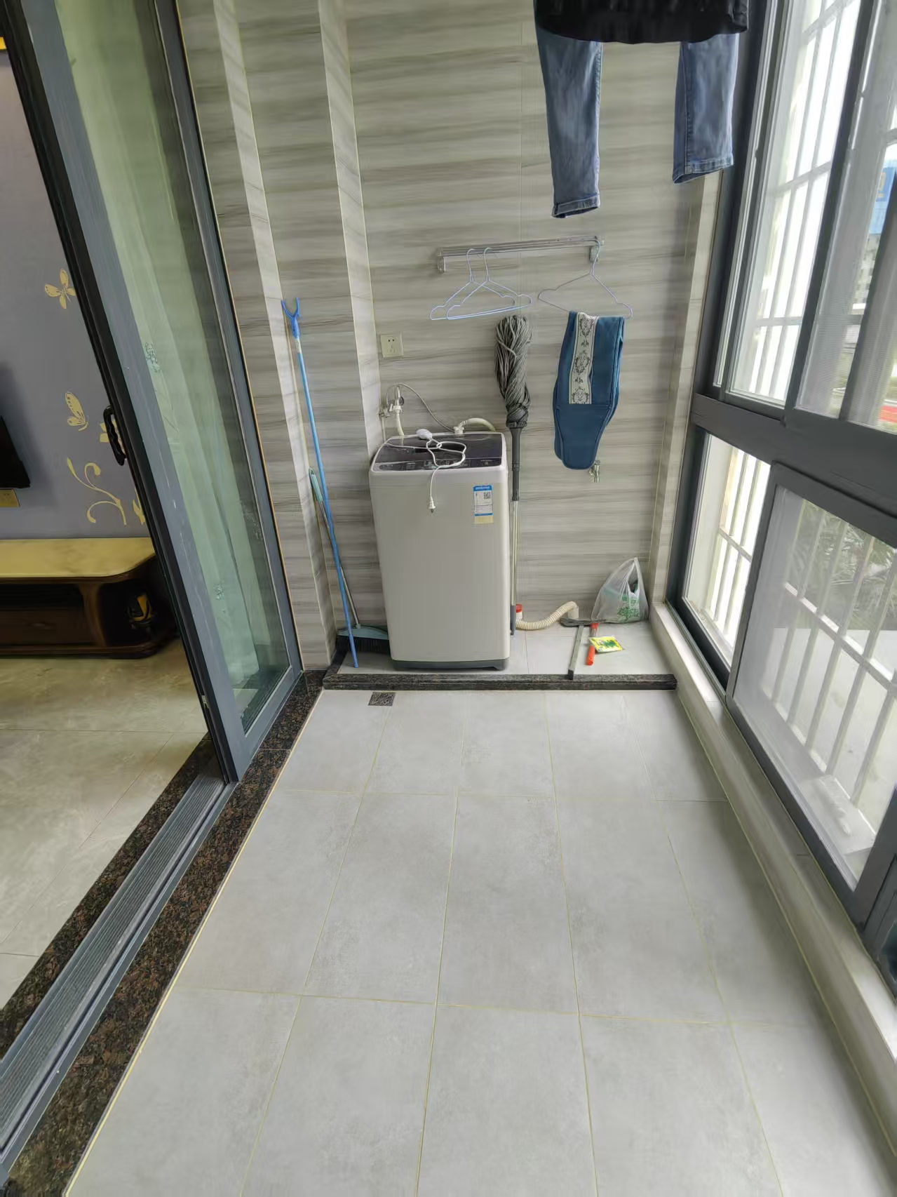 蓝海瑞园 2室2厅1卫 100.0万 蓝海瑞园 2室2厅1卫 100.0万室内图