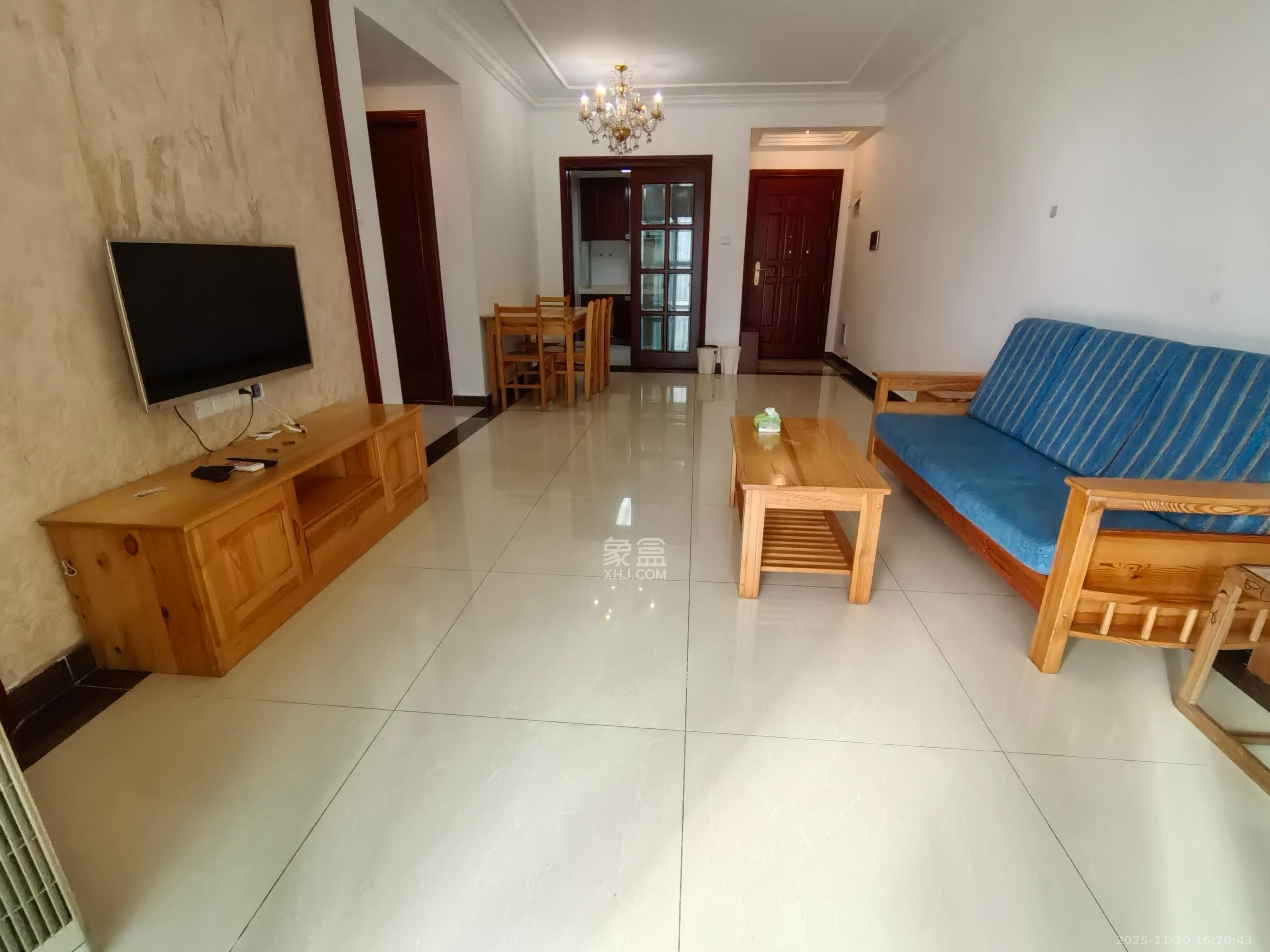 恒大华府  2室2厅1卫    2400.0元/月