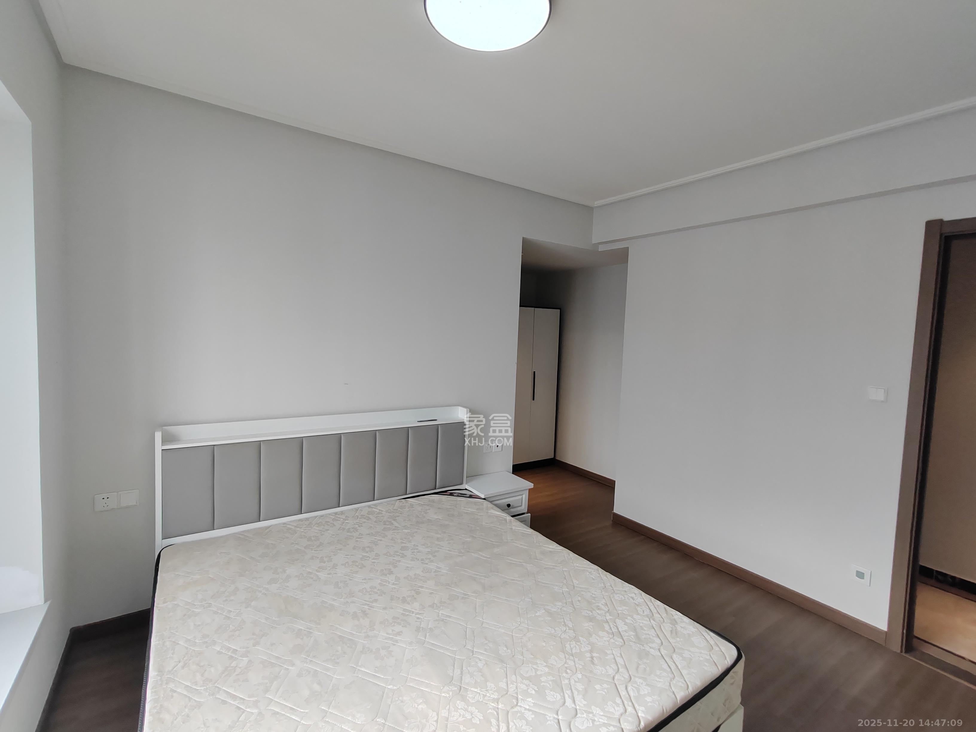 保利恒伟时光印象 4室2厅2卫 2700.0元/月 保利恒伟时光印象 4室2厅2卫 2700.0元/月室内图