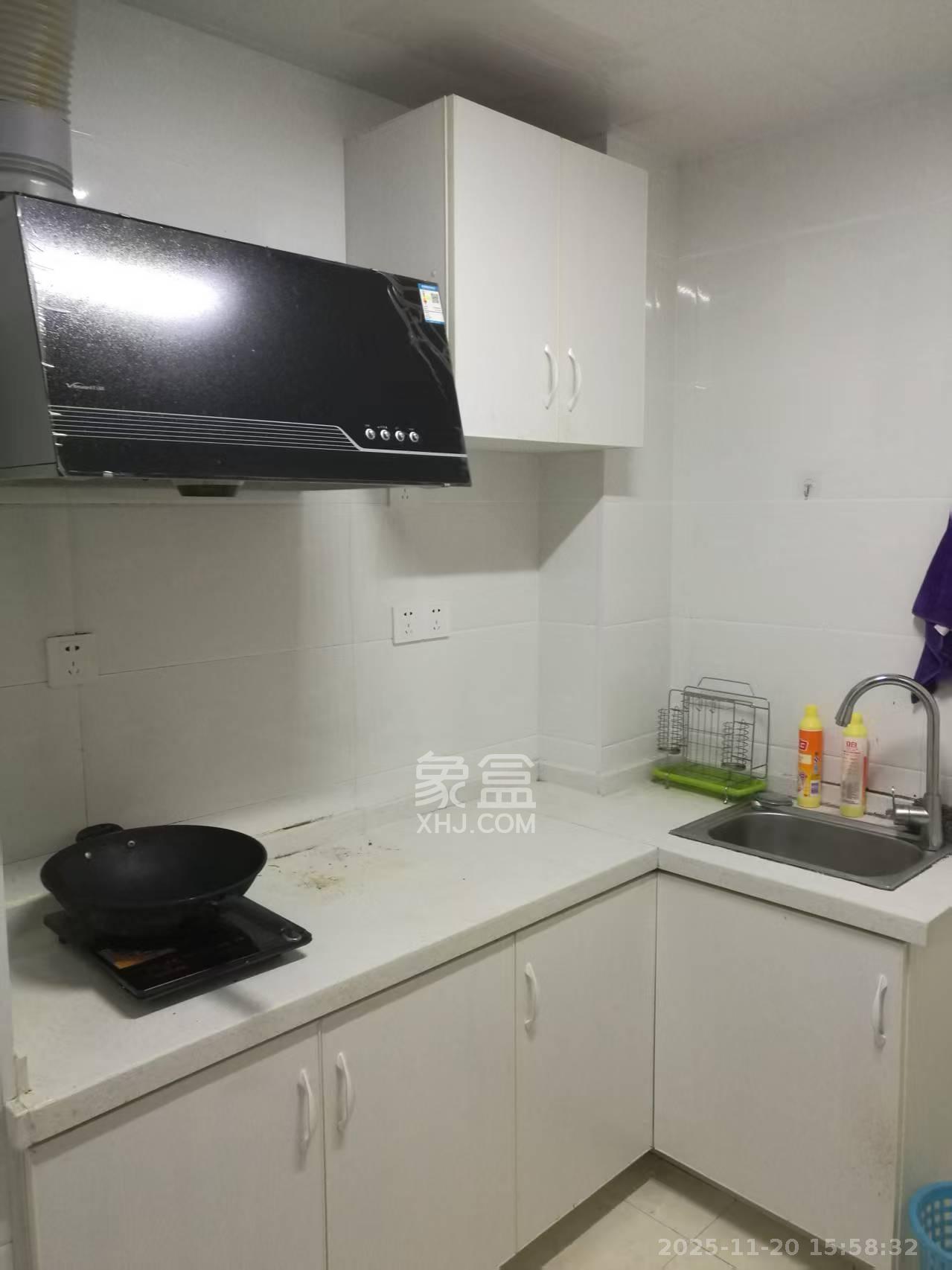 和庄  1室1厅1卫    1400.0元/月室内图