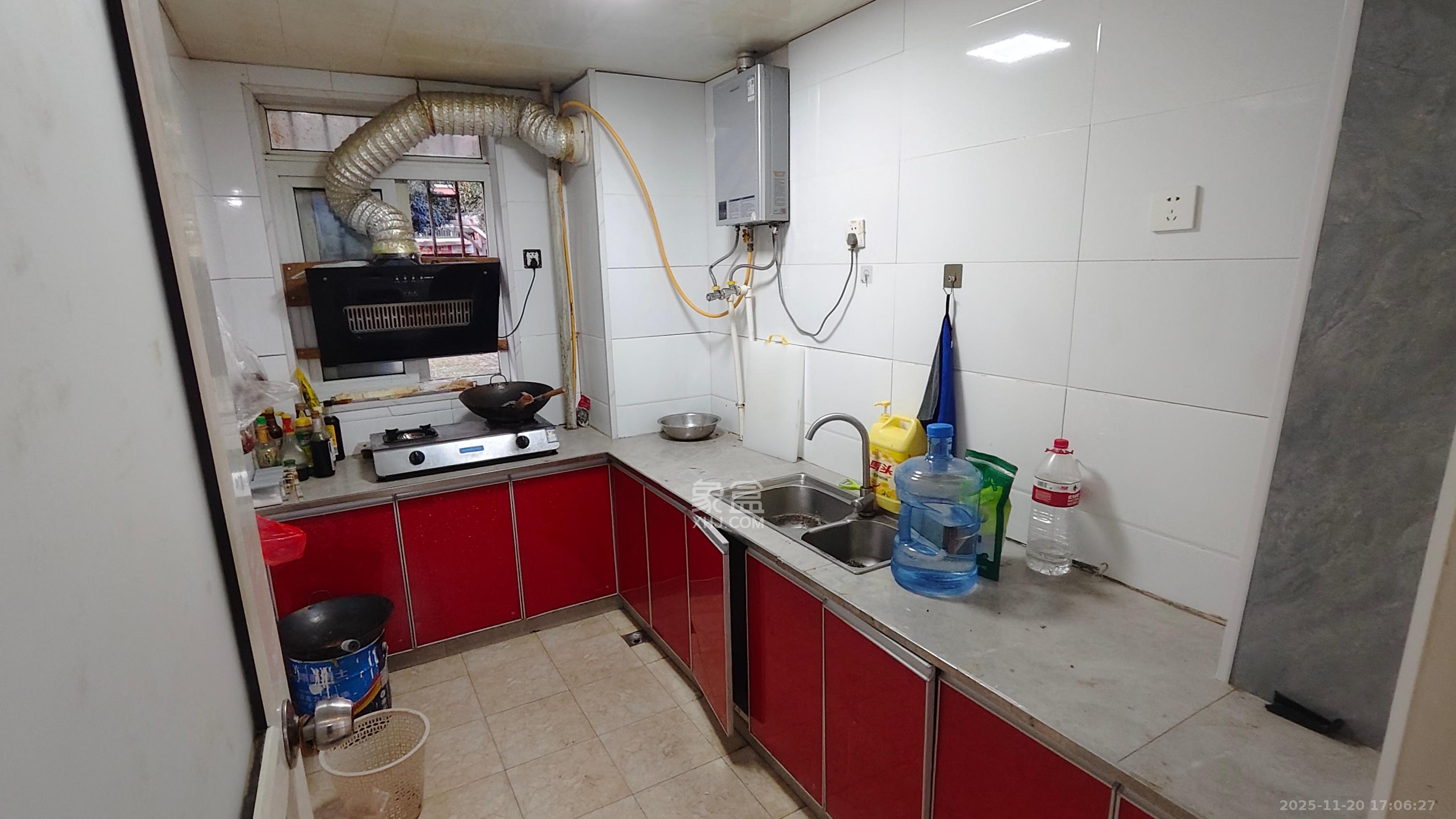 骑龙安置小区  1室0厅0卫    3400.0元/月室内图