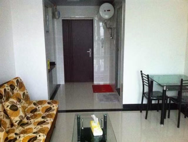 龙泰上品 1室0厅0卫 26.8万 龙泰上品 1室0厅0卫 26.8万客厅