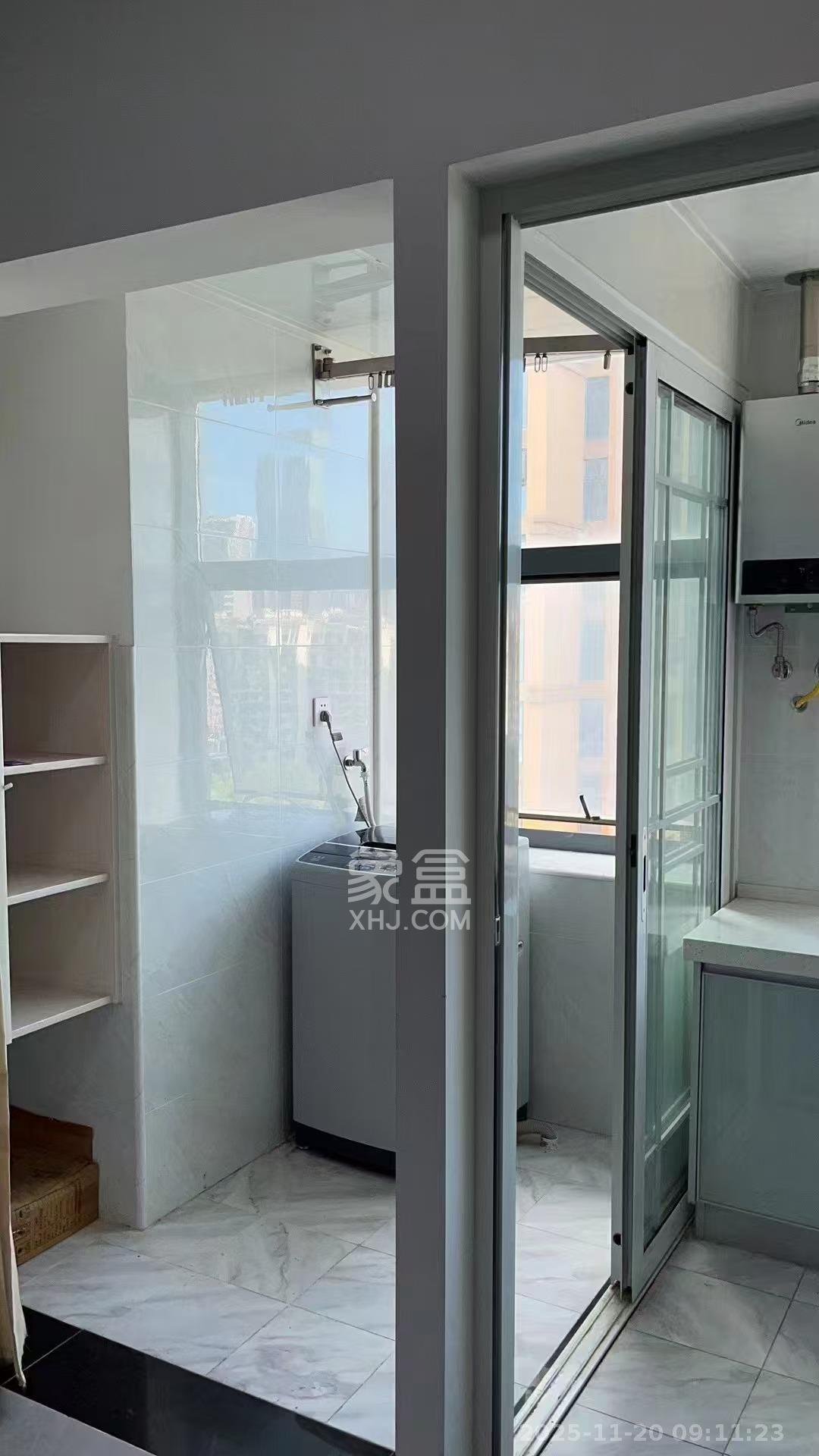 江南华府  1室1厅1卫    1800.0元/月室内图