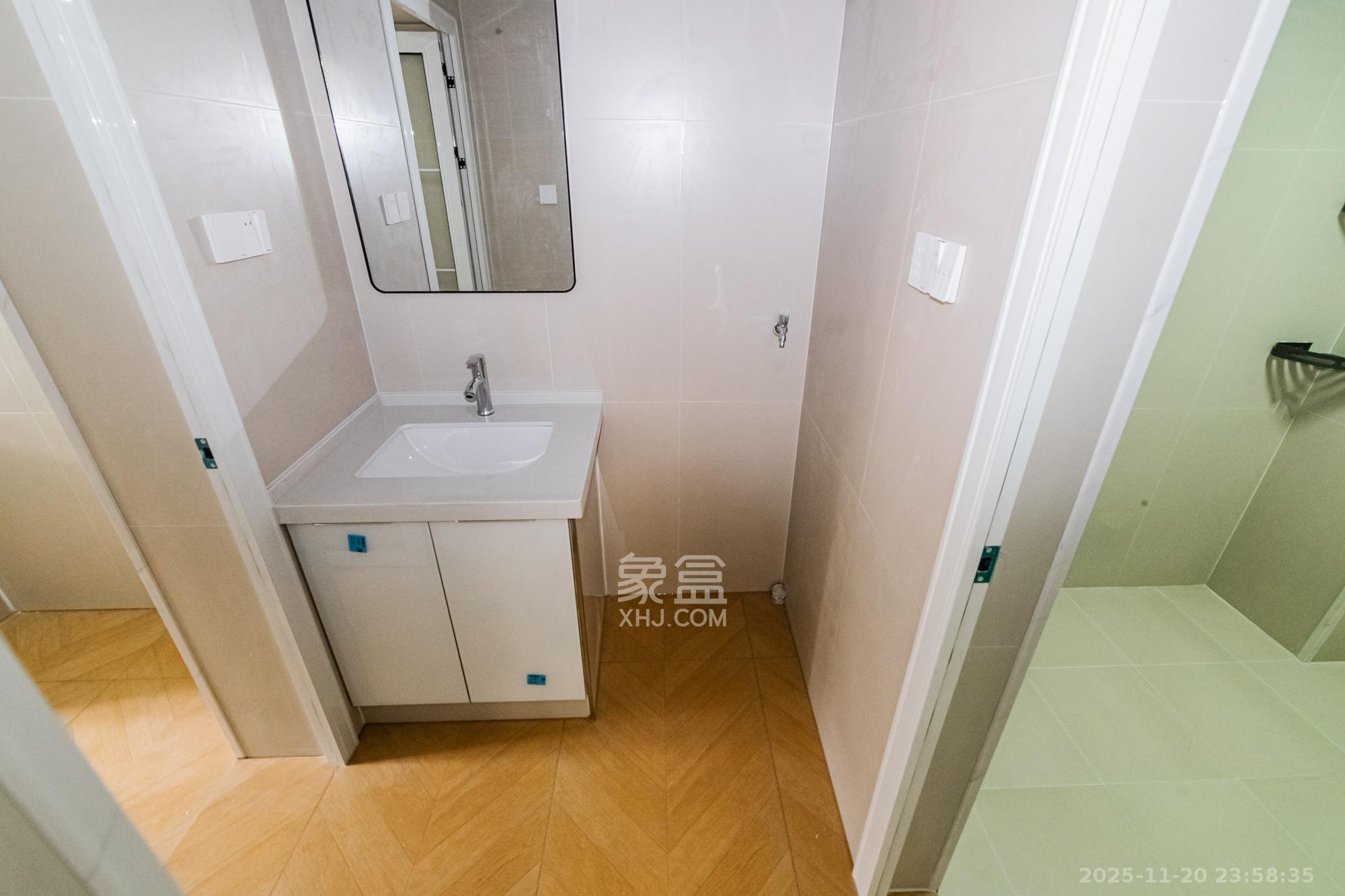 植物油宿舍 1室0厅0卫 55.8万 植物油宿舍 1室0厅0卫 55.8万卧室