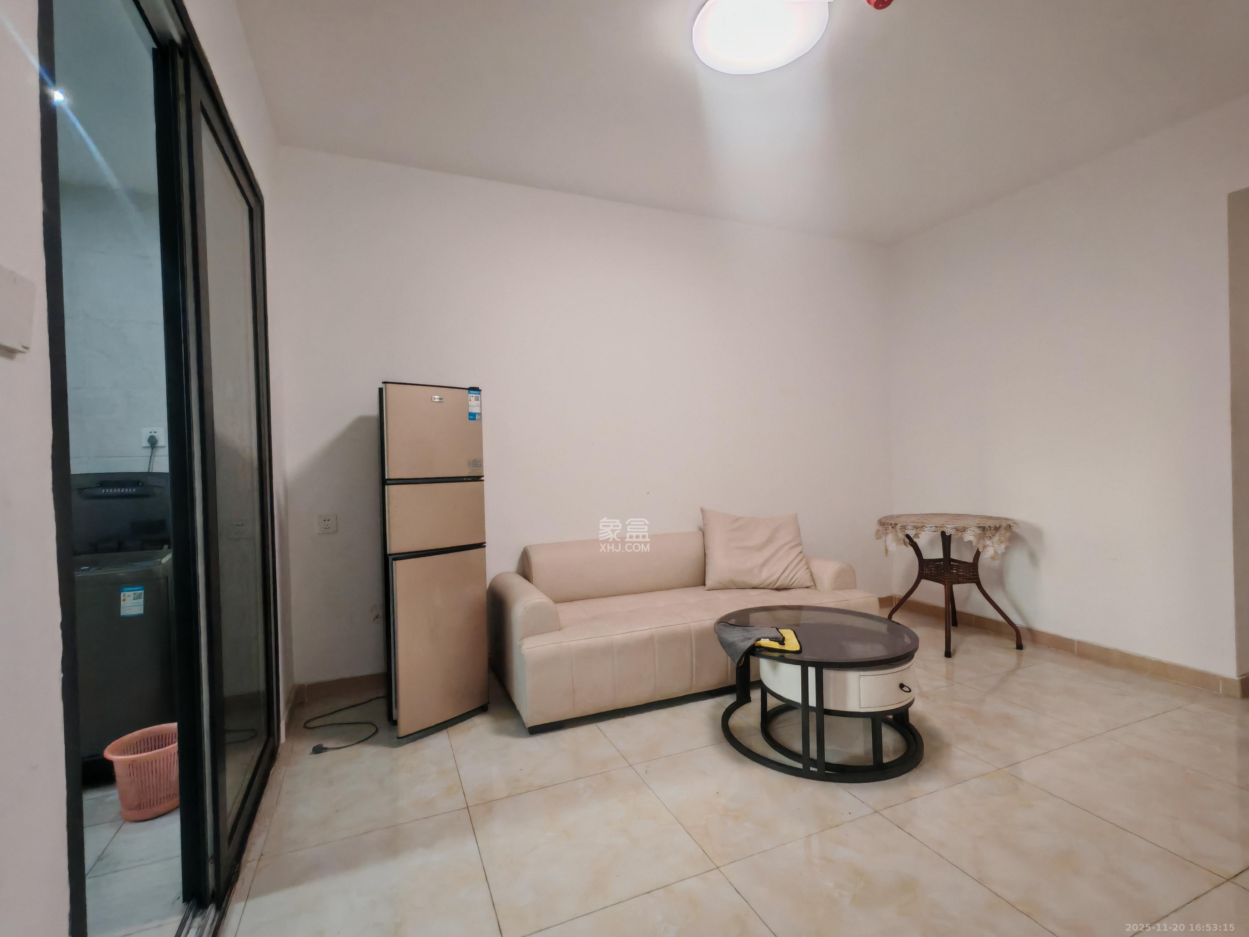 新长海漓湘悦 2室2厅1卫 1700.0元/月 新长海漓湘悦 2室2厅1卫 1700.0元/月室内图