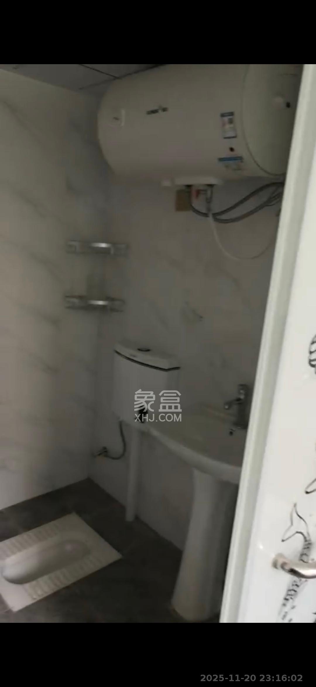 桥头家苑一期 1室1厅1卫 900.0元/月 桥头家苑一期 1室1厅1卫 900.0元/月室内图