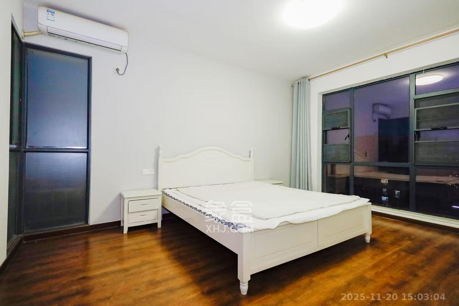 红星国际公馆  4室2厅2卫    3600.0元/月室内图