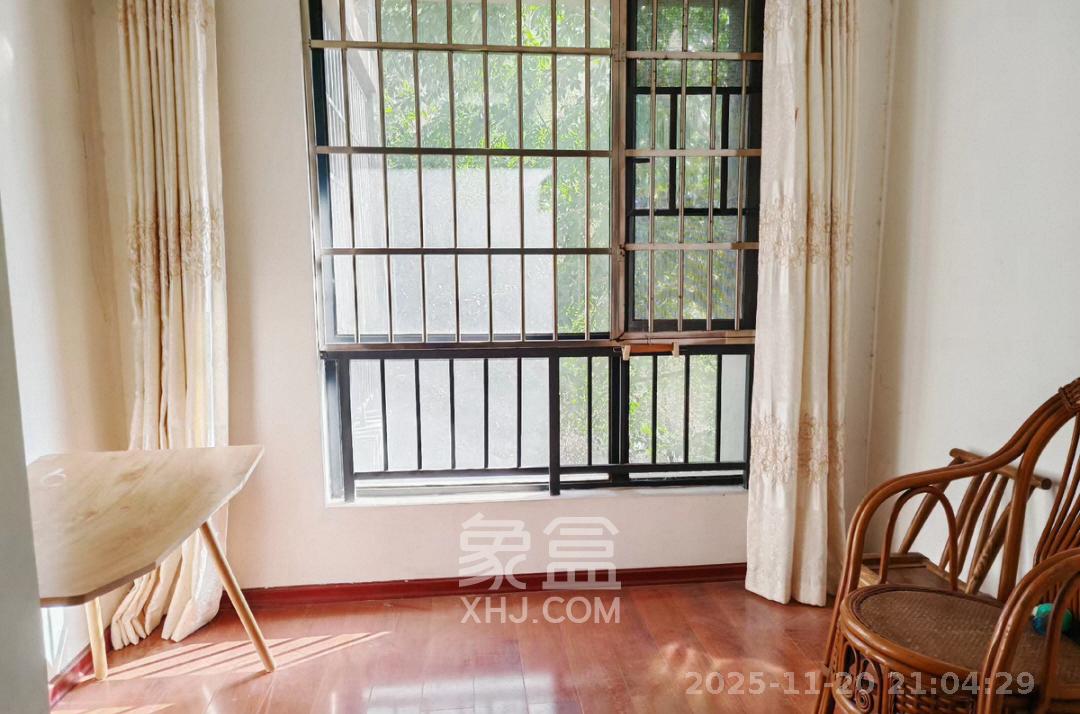 中建麓山和苑 3室2厅1卫 1600.0元/月 中建麓山和苑 3室2厅1卫 1600.0元/月室内图